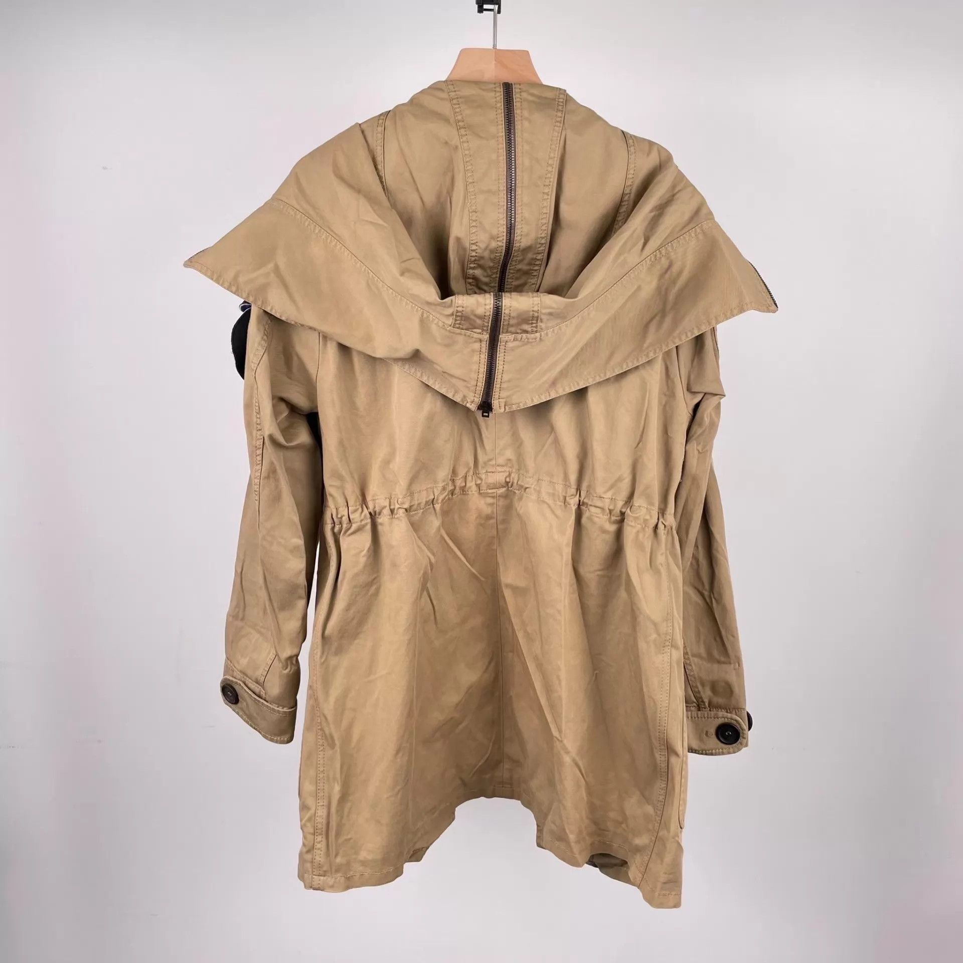 Miu Miu MIU MIU Beige Hooded Jacket 40 Size S / US 4 / IT 40 - 2 Thumbnail