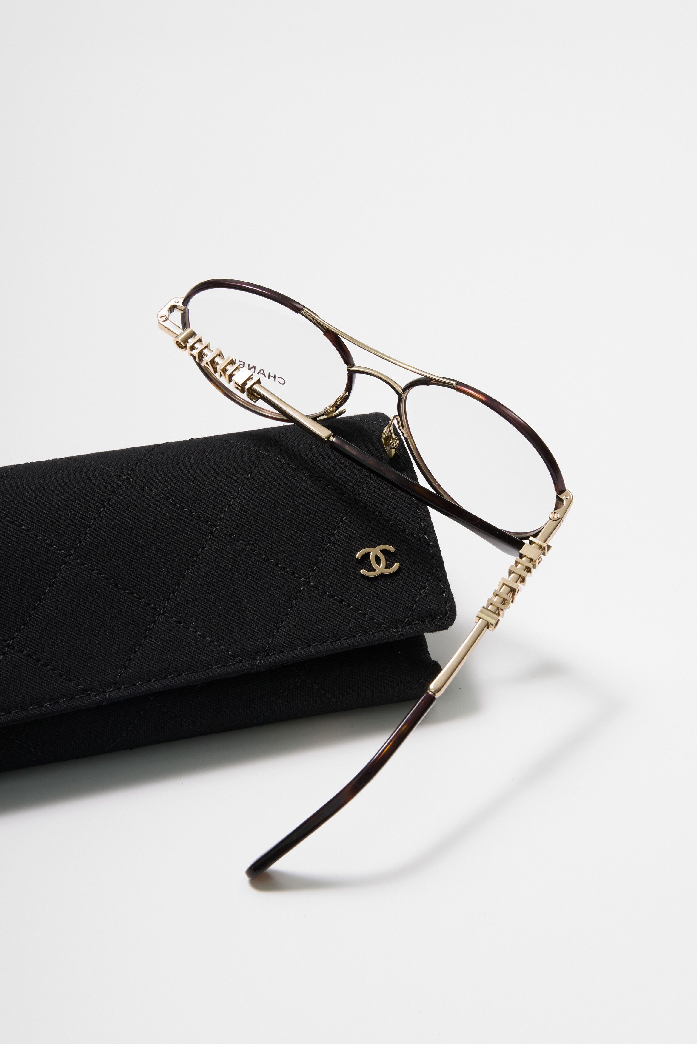 Chanel Chanel Pilot Eyeglasses Size ONE SIZE - 4 Thumbnail