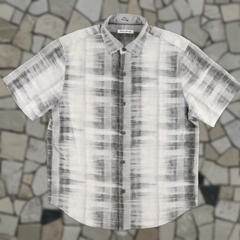 Tommy Bahama Tommy Bahama Camp Hawaiian Silk Solid Button Up Shirt Gray Men's L Size US L / EU 52-54 / 3 - 1 Thumbnail
