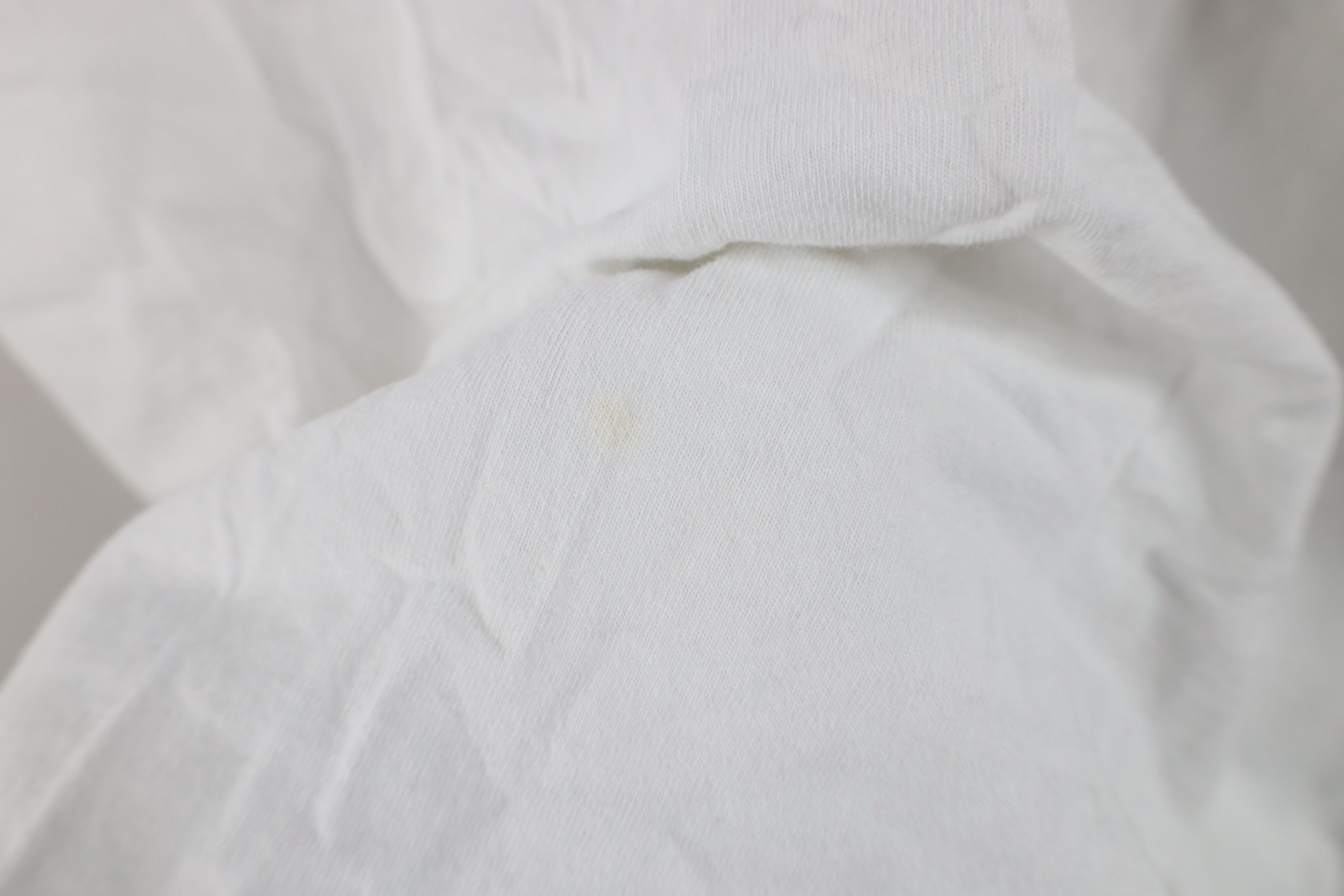 Nike Vintage 90s Y2K Nike Travis Scott Mini Swoosh T-Shirt White Size US L / EU 52-54 / 3 - 6 Thumbnail