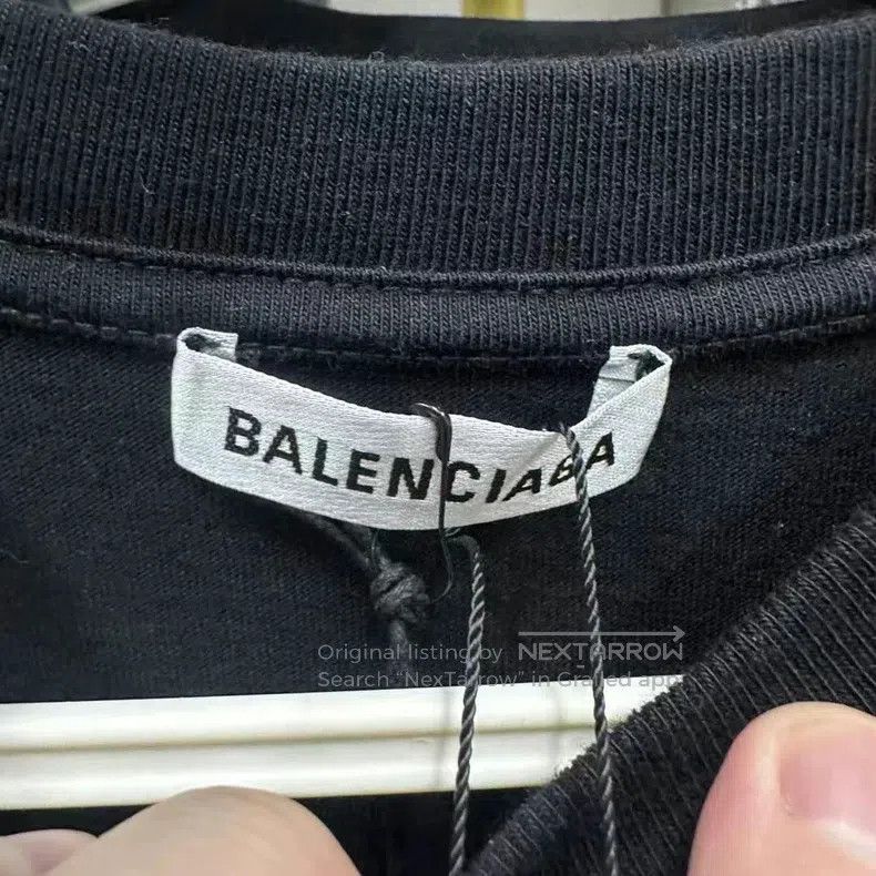 Balenciaga Balenciaga Crew Short Sleeve Size US S / EU 44-46 / 1 - 2 Thumbnail