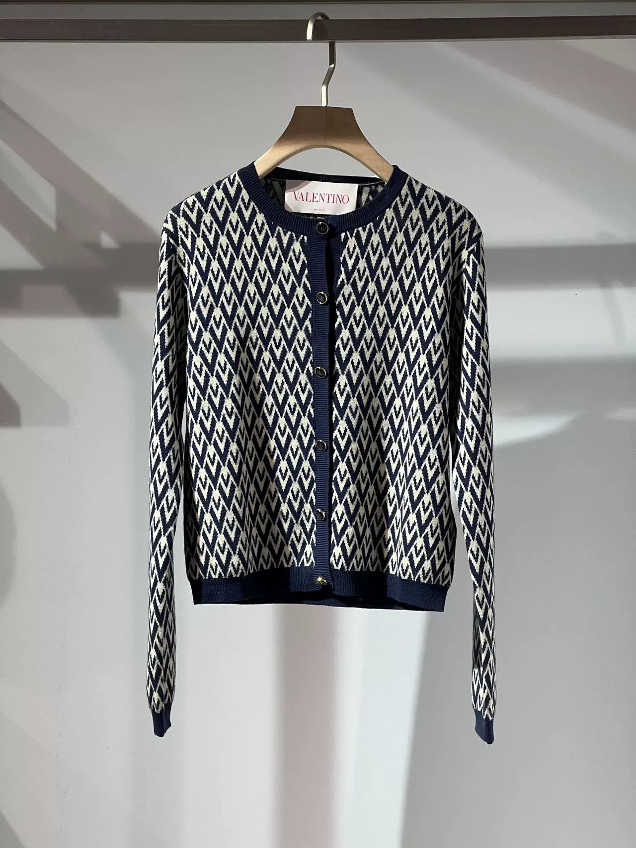 Valentino Valentino Women's Classic Knit Cardigan Size M / US 6-8 / IT 42-44 - 1 Thumbnail