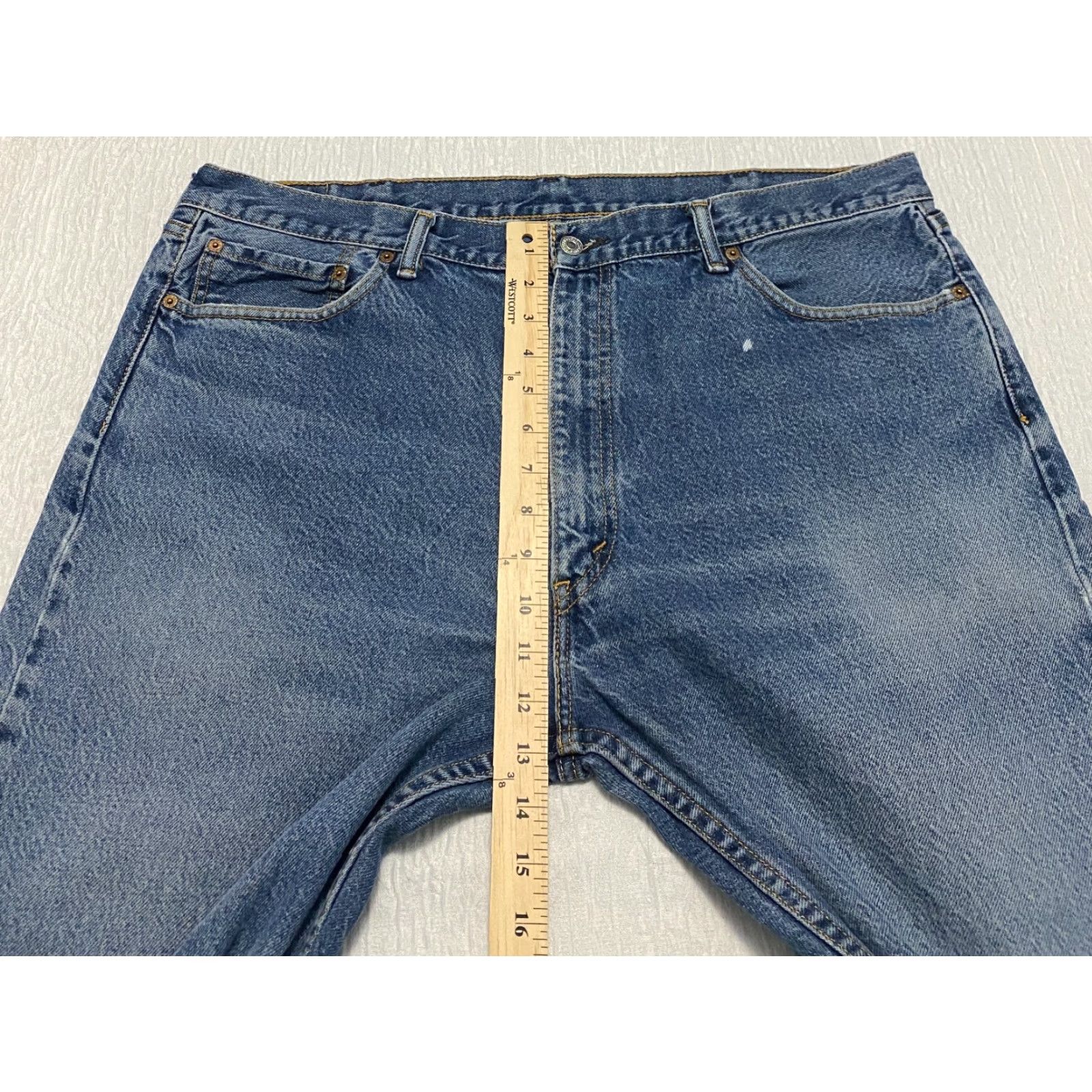 Levi's VINTAGE Levis 505 Jeans Blue Denim Straight Fit 42x32 Mens Jeans 5-Pocket Regular 100% Cotton Blue Denim USA Levi's 500 Series Mens Size US 42 / EU 58 - 7 Thumbnail