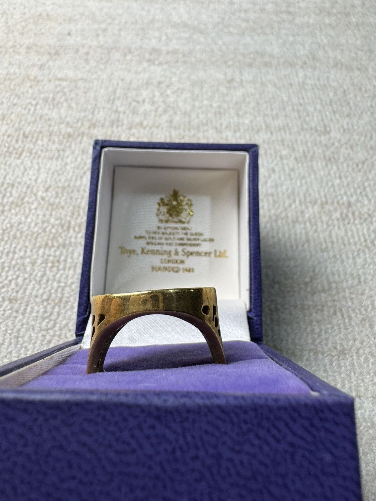 Palace We are 1 sovereign ring Size ONE SIZE - 3 Thumbnail