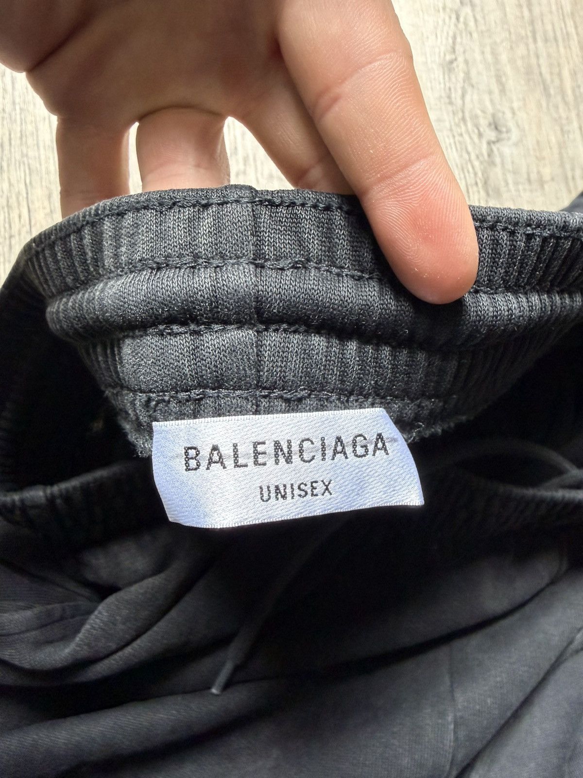 Balenciaga Balenciaga Cropped Sweatpants washed black Size US 32 / EU 48 - 10 Thumbnail