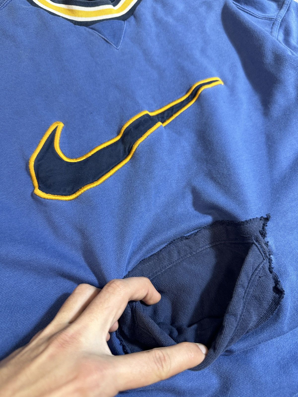 Nike Vintage Custom Nike Big Swoosh Sweatshirt Streetwear USA M Size US M / EU 48-50 / 2 - 4 Thumbnail