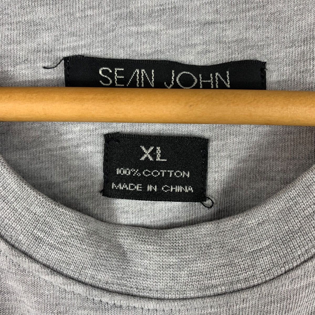 Sean John SEAN JOHN embroidery spellout big grey tee Size US XL / EU 56 / 4 - 10 Thumbnail
