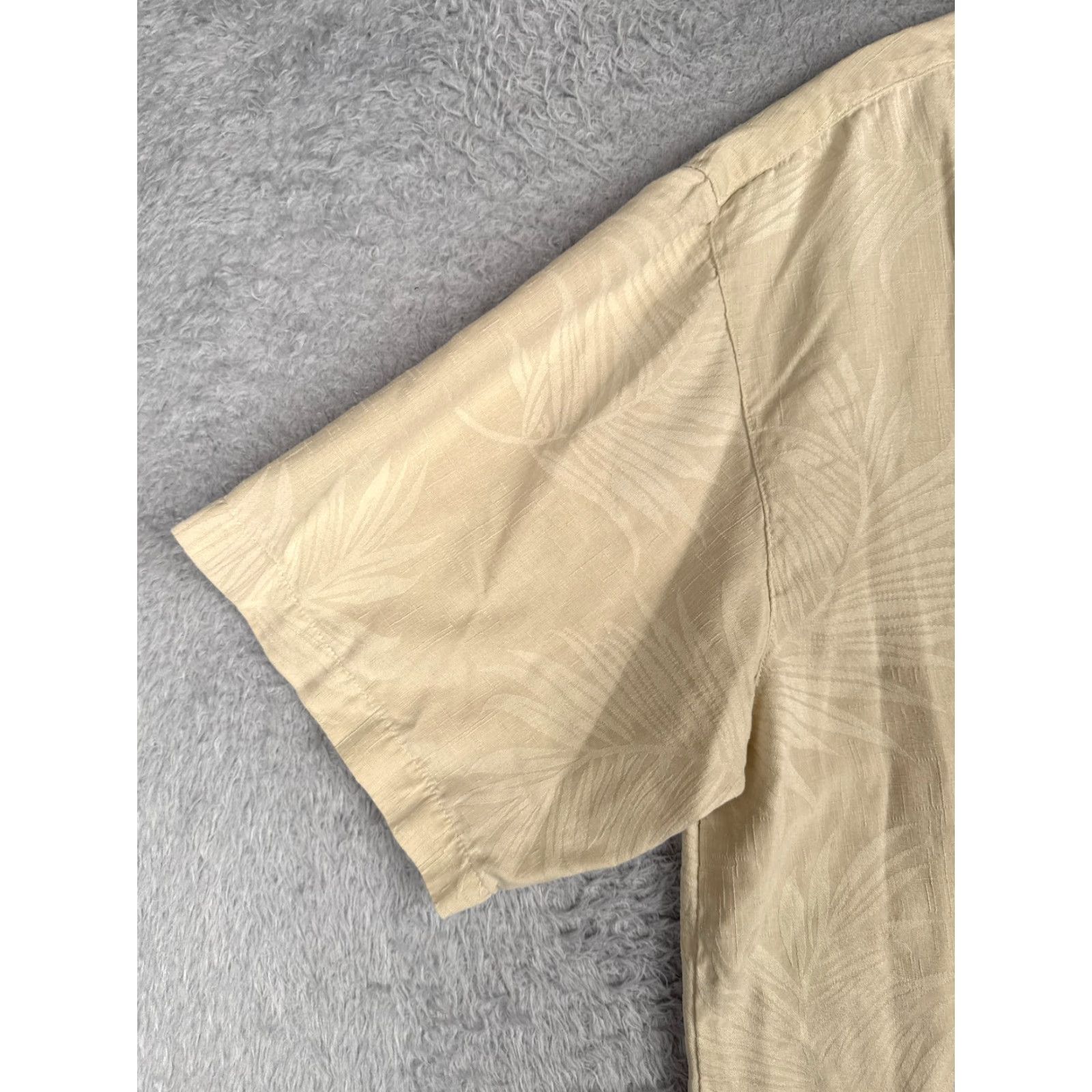 Vintage Jamaica Jaxx Shirt Men Large Beige Floral Hawaiian 100% Silk Embroidered Button-Up Casual Party/Cocktail Travel Aloha Beach Resort Vintage No N/A Size US L / EU 52-54 / 3 - 3 Thumbnail