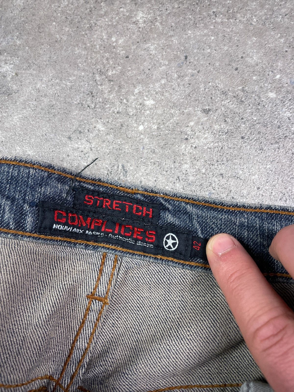 Japanese Brand × Vintage Vintage Y2K Japanese Wide Leg Faded Denim Balenciaga Style Size US 32 / EU 48 - 4 Thumbnail