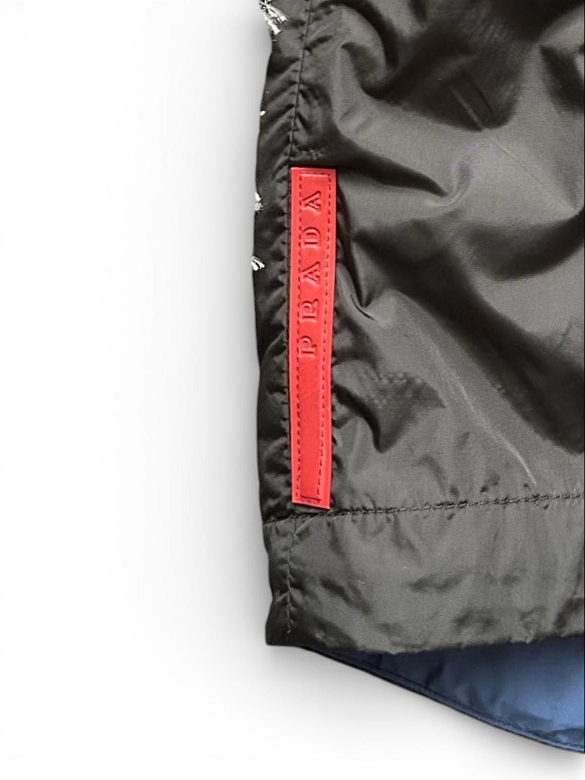 Prada Prada - Men's Black Hooded Raincoat Jacket Size US L / EU 52-54 / 3 - 6 Thumbnail