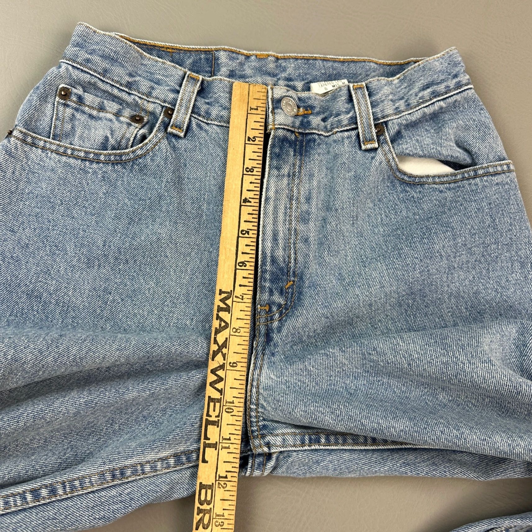 Levi's VINTAGE Levi's 550 Jeans Women's 6 33x31 Blue Relaxed Tapered High Rise Mom Y2K Levis 550 Jeans Women's 6 33x31 Blue Relaxed Tapered High Rise Mom Y2K Size 28" / US 6 / IT 42 - 5 Thumbnail