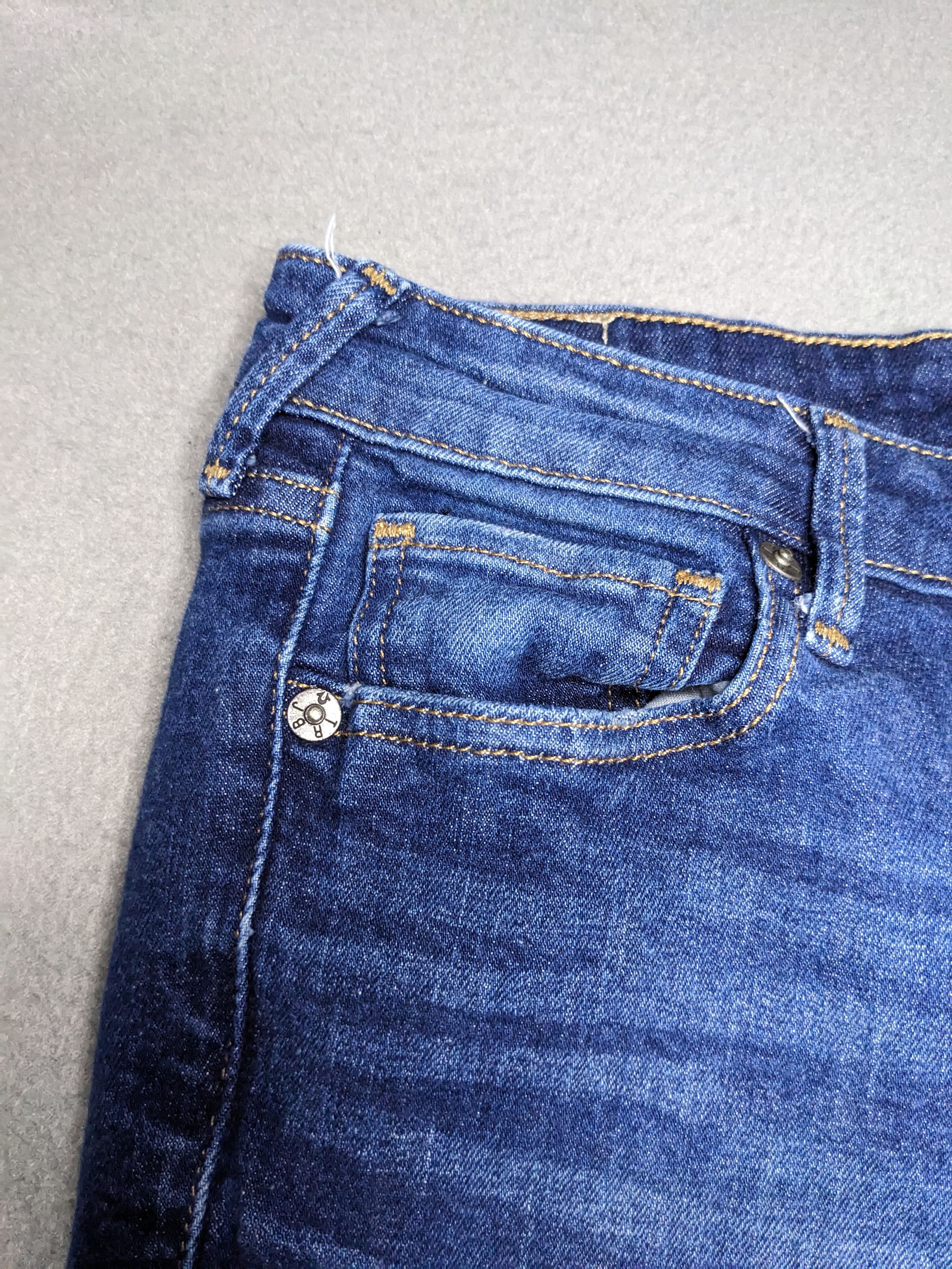 True Religion True Religion Womens Halle Skinny Jeans 28x28 Button Fly Y2K Size 28" / US 6 / IT 42 - 9 Thumbnail