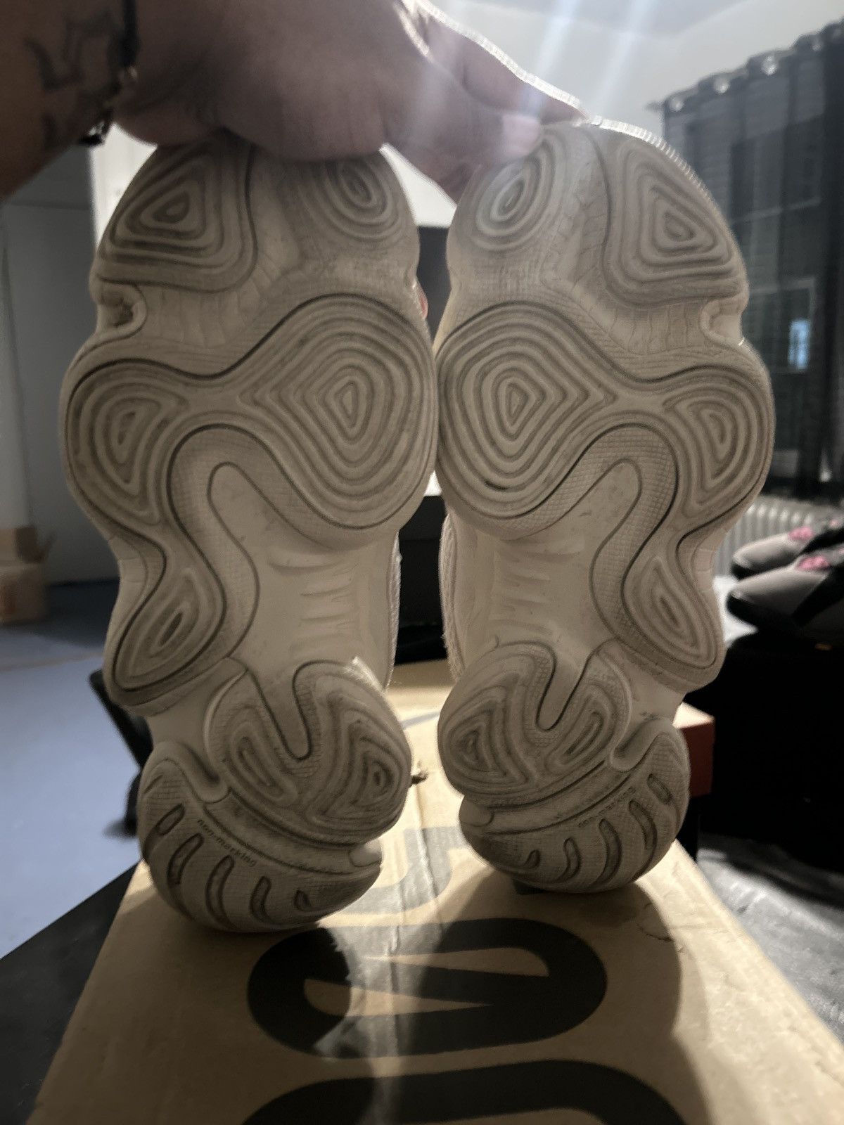 Adidas Yeezy 500 Blush size 9 Size US 9 / EU 42 - 4 Thumbnail