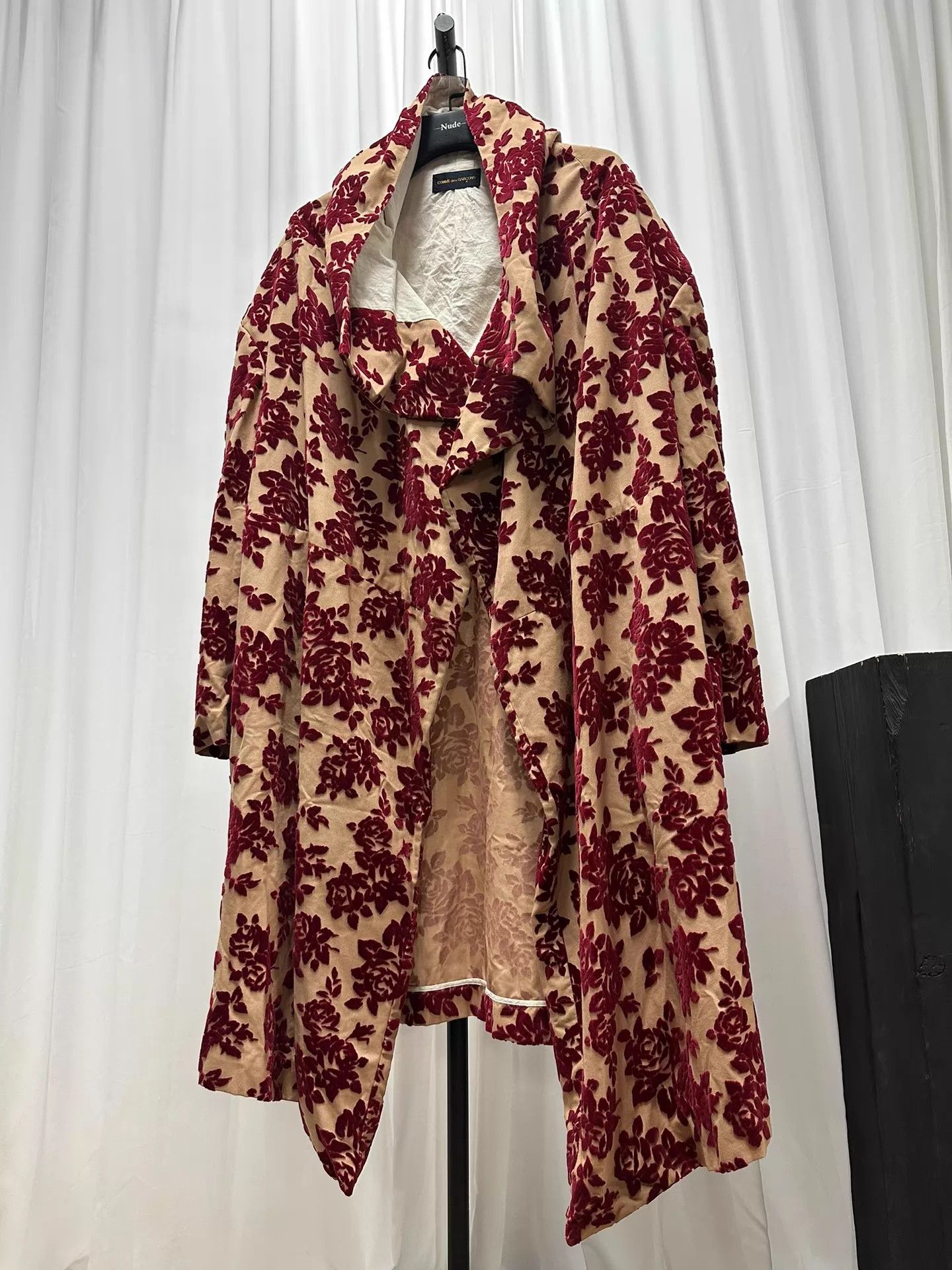 Comme des Garcons CdG 1996AW Wine Red Rose Flocked Coat Size M / US 6-8 / IT 42-44 - 1 Thumbnail