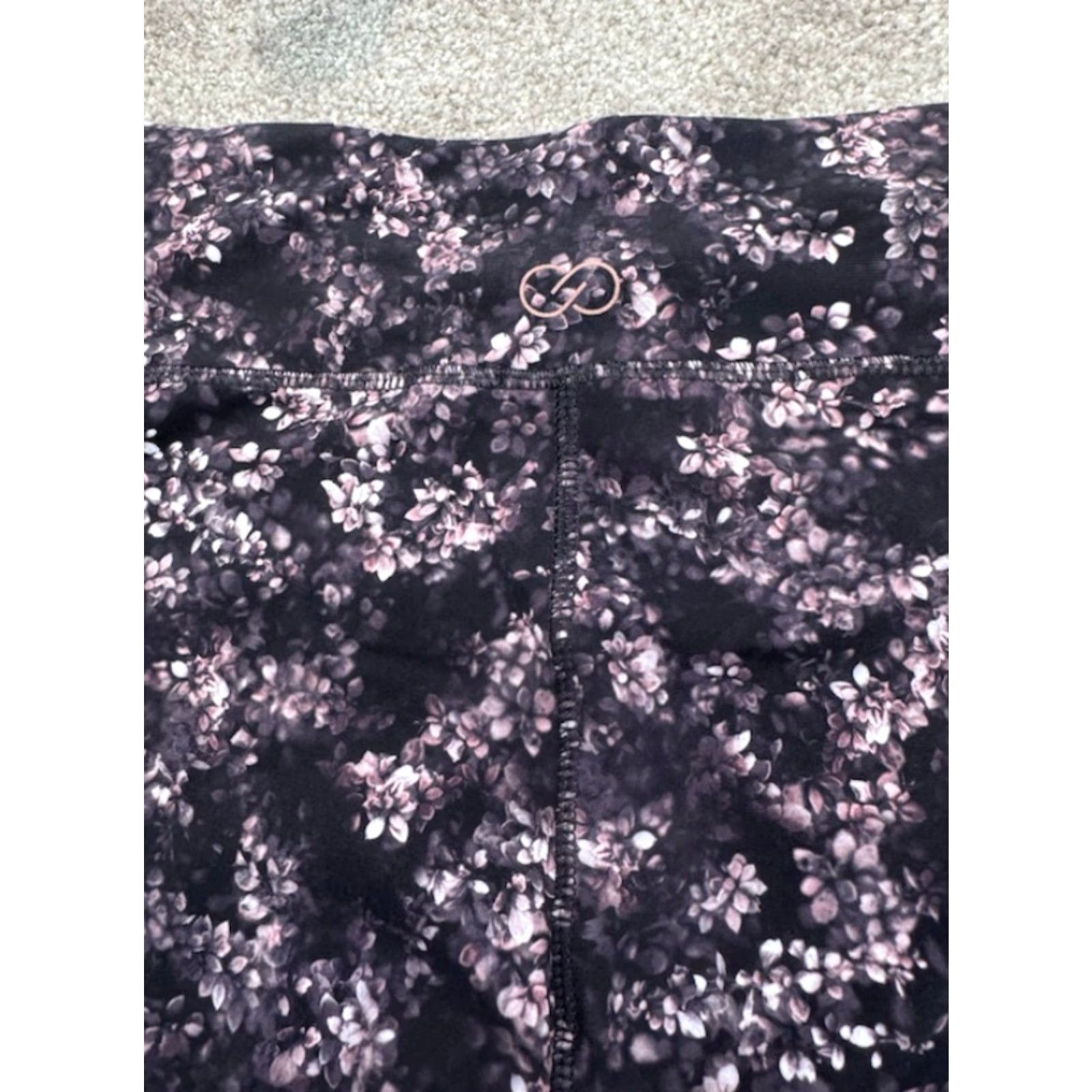Vintage Calia by Carrie Underwood Leggings Women's Large Floral Pocket CALIA Leggings Black Floral 90s? 6277 Size 36" / US 14 / IT 50 - 7 Thumbnail
