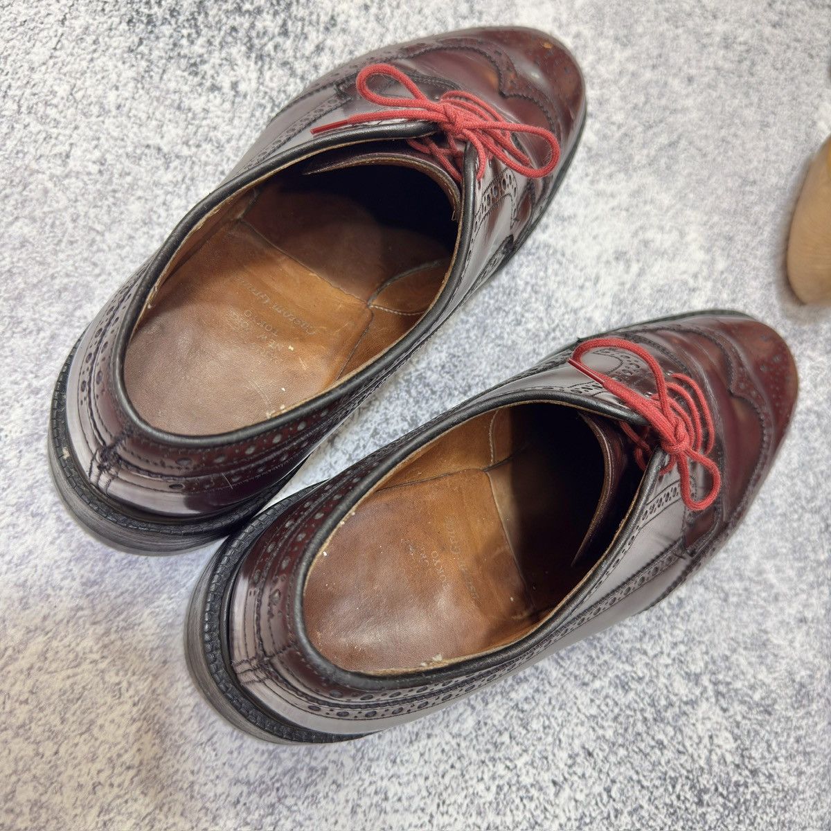 Church's × Handmade Church’s Grafton Wingtip Brogues Burgundy US8.5 UK7.5 Size US 8.5 / EU 41-42 - 13 Thumbnail