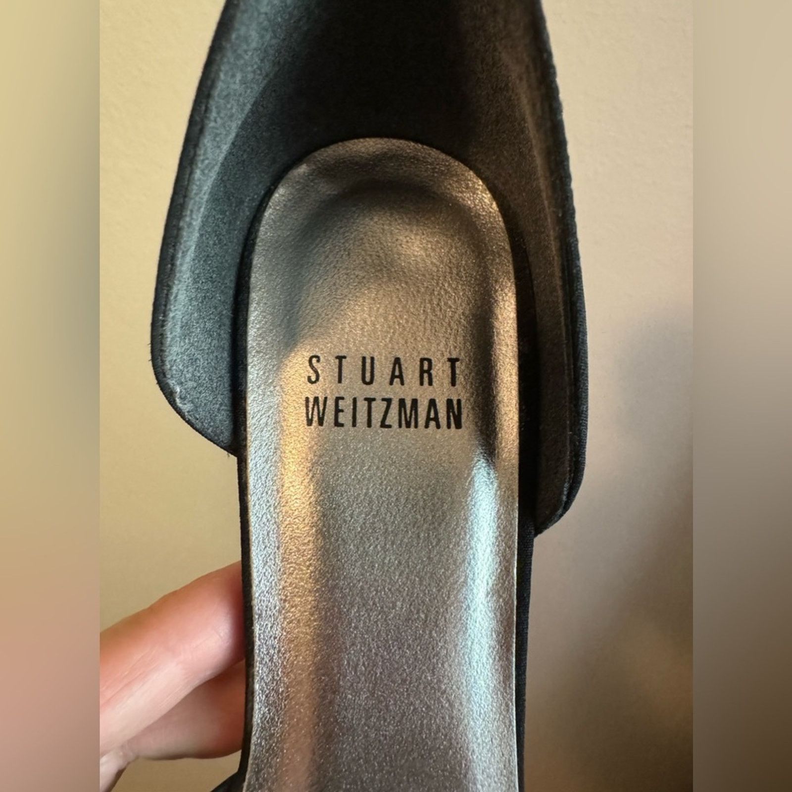Stuart Weitzman Stuart Weitzman Vintage Loveknot Black Satin Pump 5.5 Size US 5.5 / IT 35.5 - 6 Thumbnail