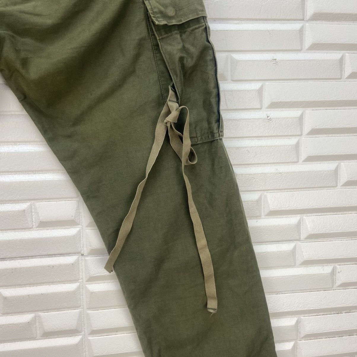 KOJIMA GENES Military Issue M-65 Parachute Bondage Cargo Trousers Size US 31 - 10 Thumbnail