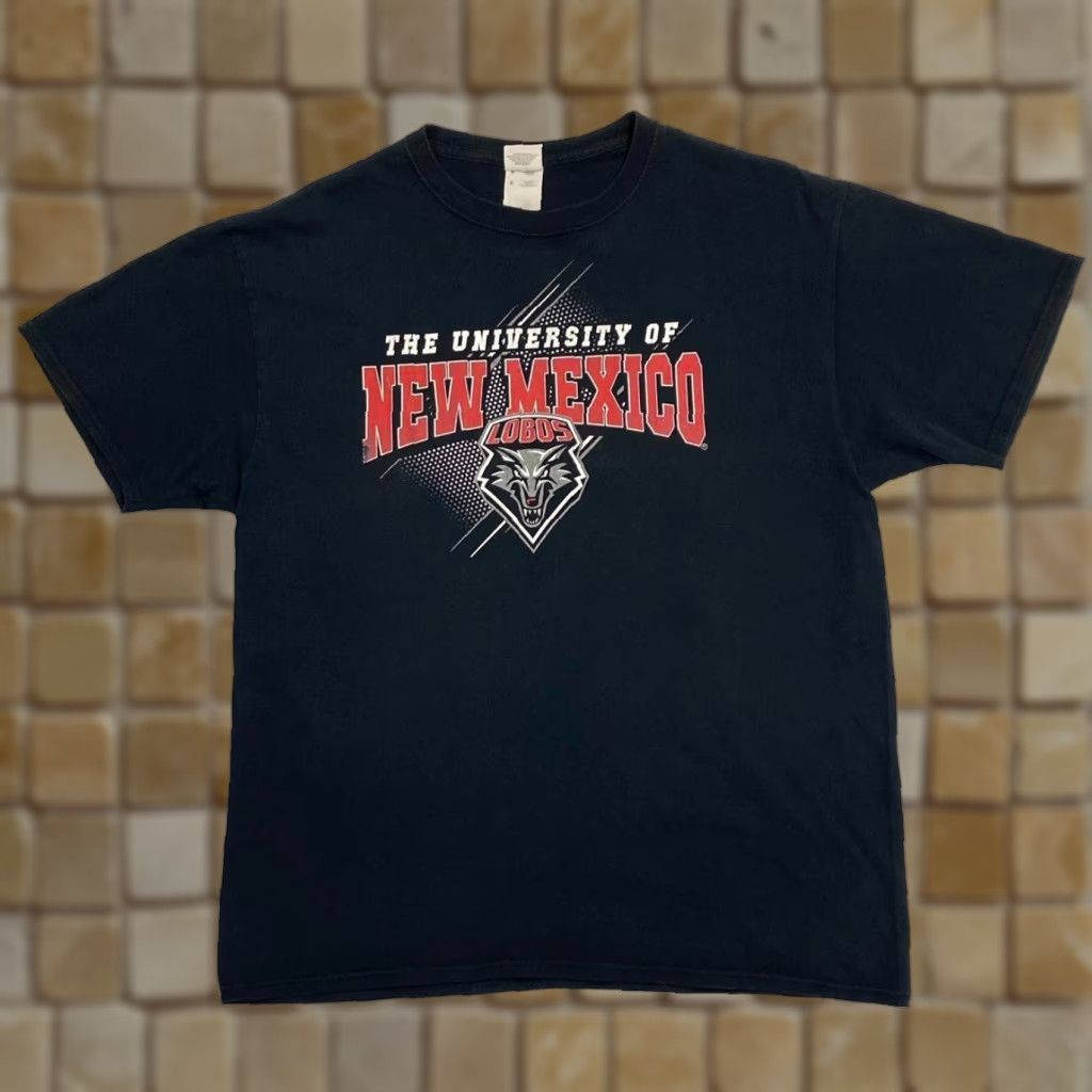 Fruit Of The Loom NCAA The University Of New Mexico Lobos College Spellout Graphic T-Shirt Large Mens Black Size US L / EU 52-54 / 3 - 1 Thumbnail