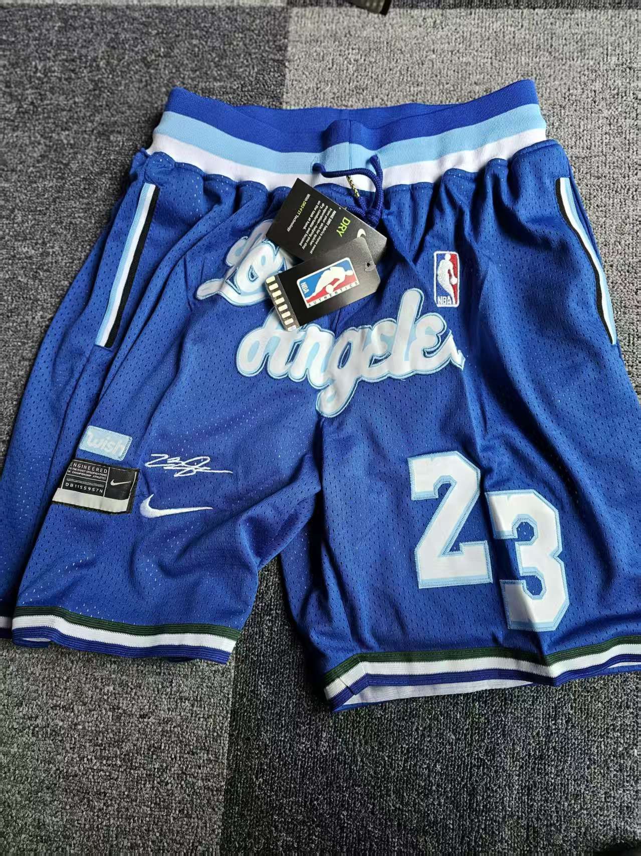 NBA LeBron James Short Laker 23 Short Pocket Short XXL Size US 38 / EU 54 - 1 Thumbnail