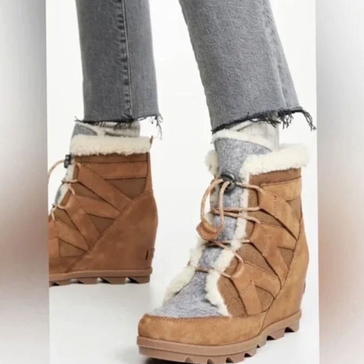 SOREL Sorel Women Brown Joan Of Arctic Wedge II Cozy Lace-Up Ankle Booties Boots 10 Brown Leather Suede Shearling Wedge Heel 3” Casual Fall Winter Womens Size US 10 / IT 40 - 7 Thumbnail