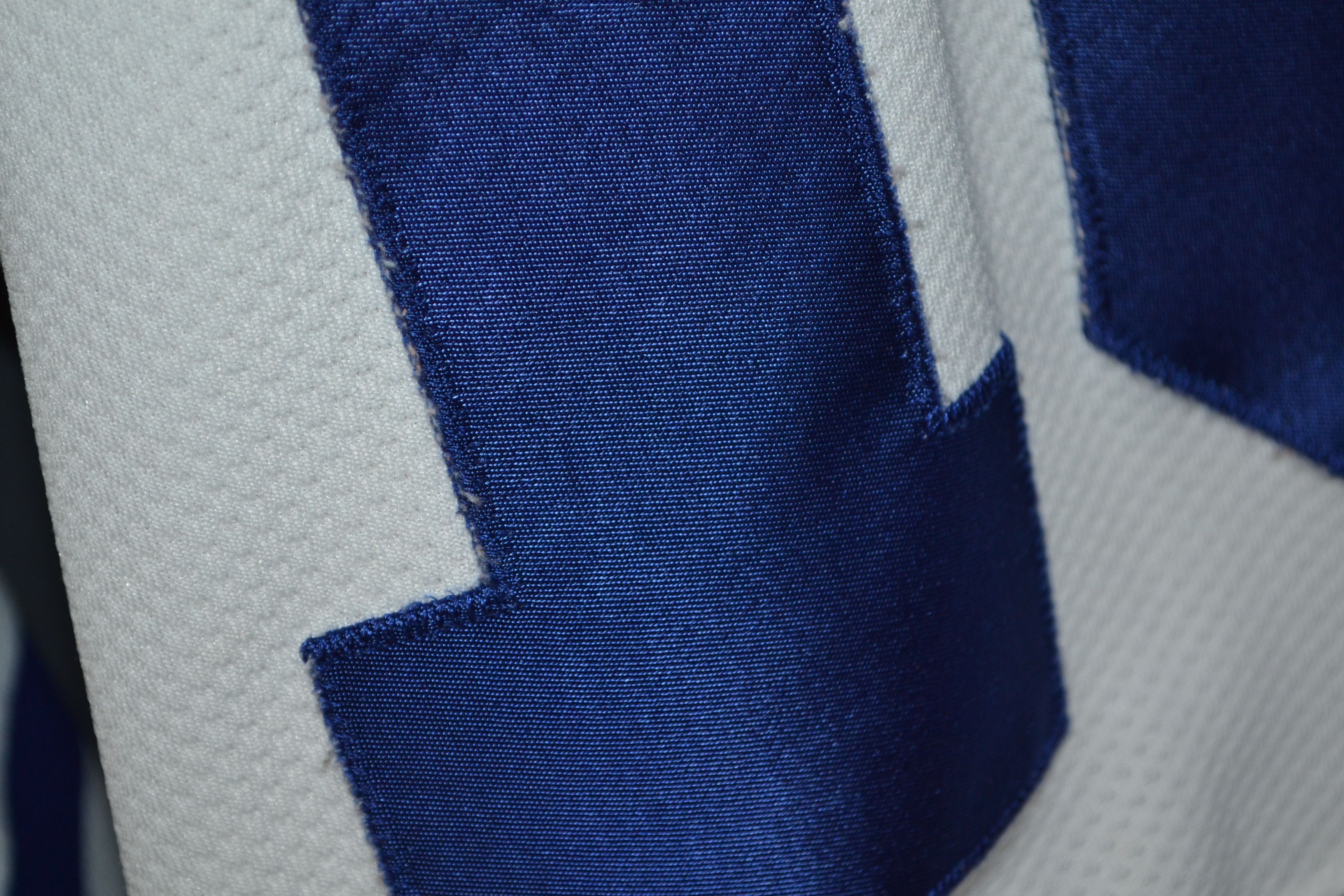 Starter Toronto Maple Leafs 1990s Starter Jersey #10 M size Size US M / EU 48-50 / 2 - 4 Thumbnail