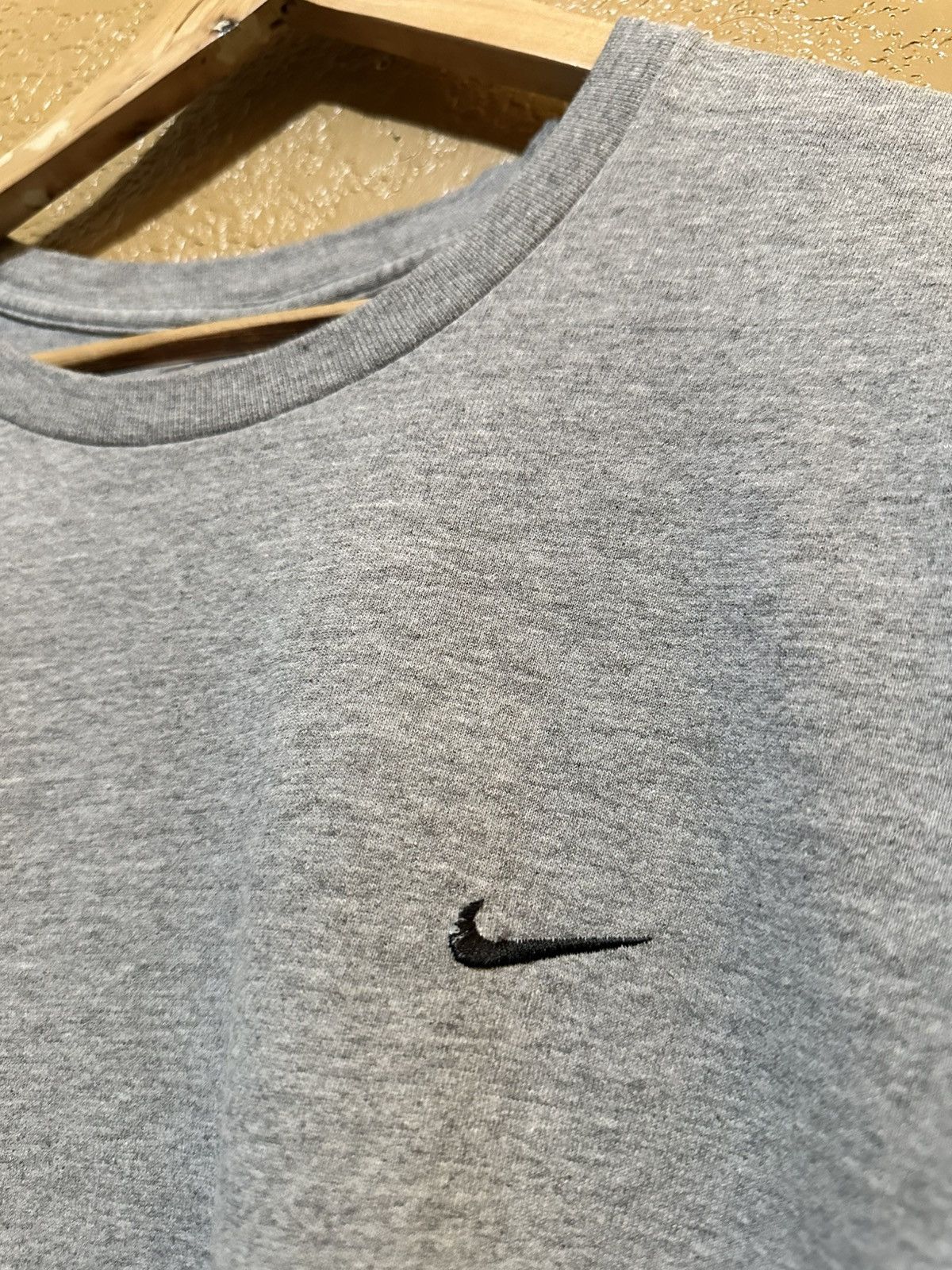 Nike 📌 vintage 00s Nike Gray Tag Swoosh Tee Large Size US L / EU 52-54 / 3 - 2 Thumbnail