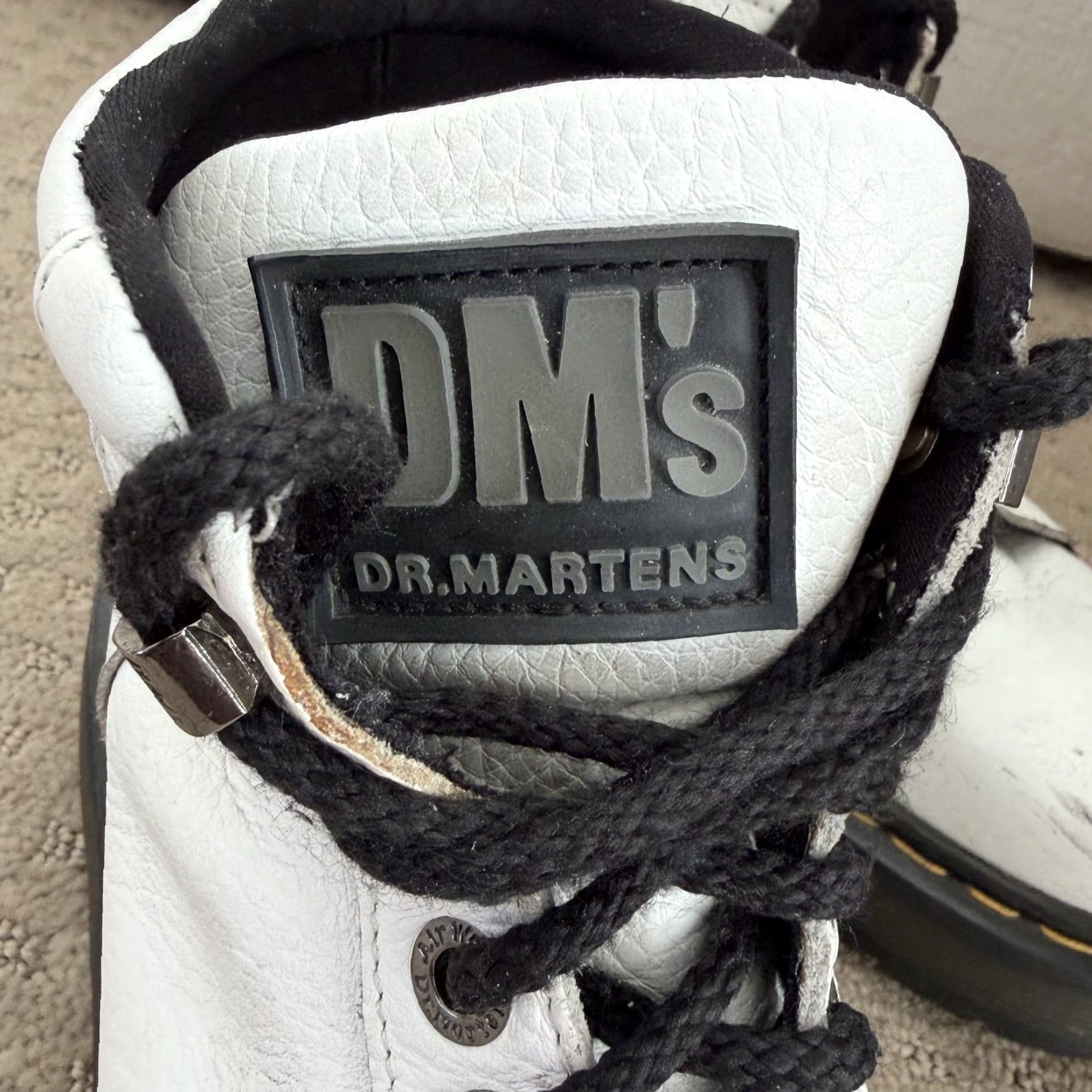 Dr. Martens VINTAGE Dr Martens 8597 Boots Women White Leather Ankle Lace Up Combat Rubber Outsole 5 Womens Size US 5 / IT 35 - 4 Thumbnail