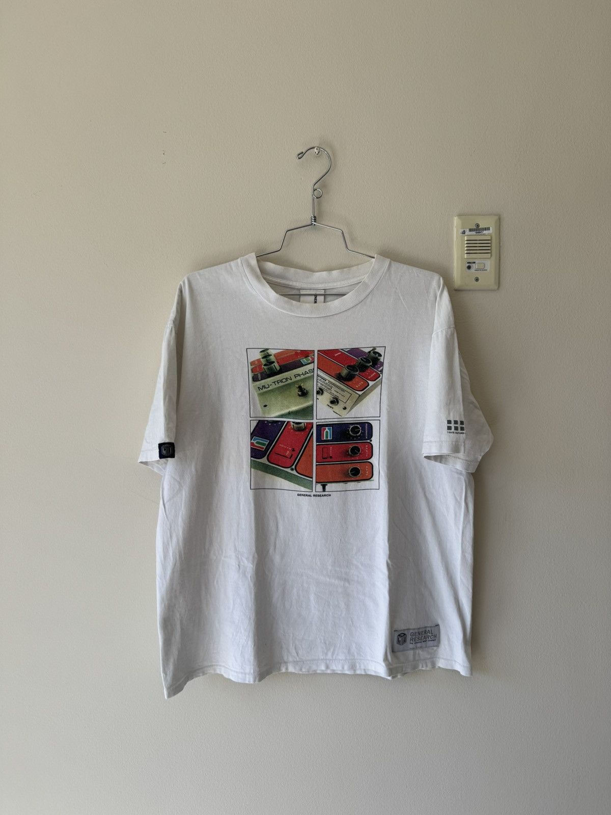 General Research 1998 General Research Audio Electronics Tee Size US L / EU 52-54 / 3 - 1 Thumbnail