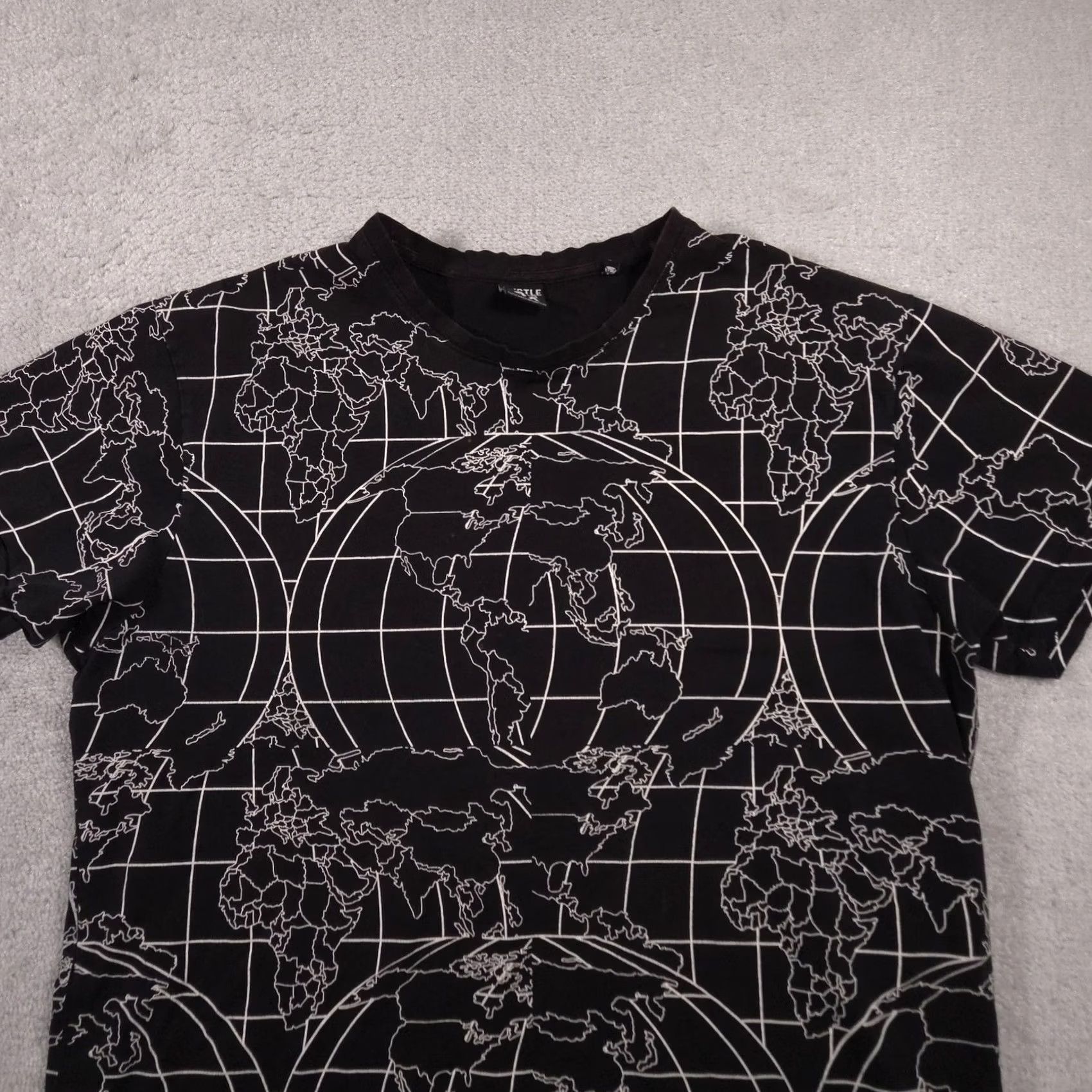 Vintage VINTAGE Hustle Gang Shirt Mens 4XL Black World Map Allover Graphic Patch Streetwear Size US XXL / EU 58 / 5 - 3 Thumbnail