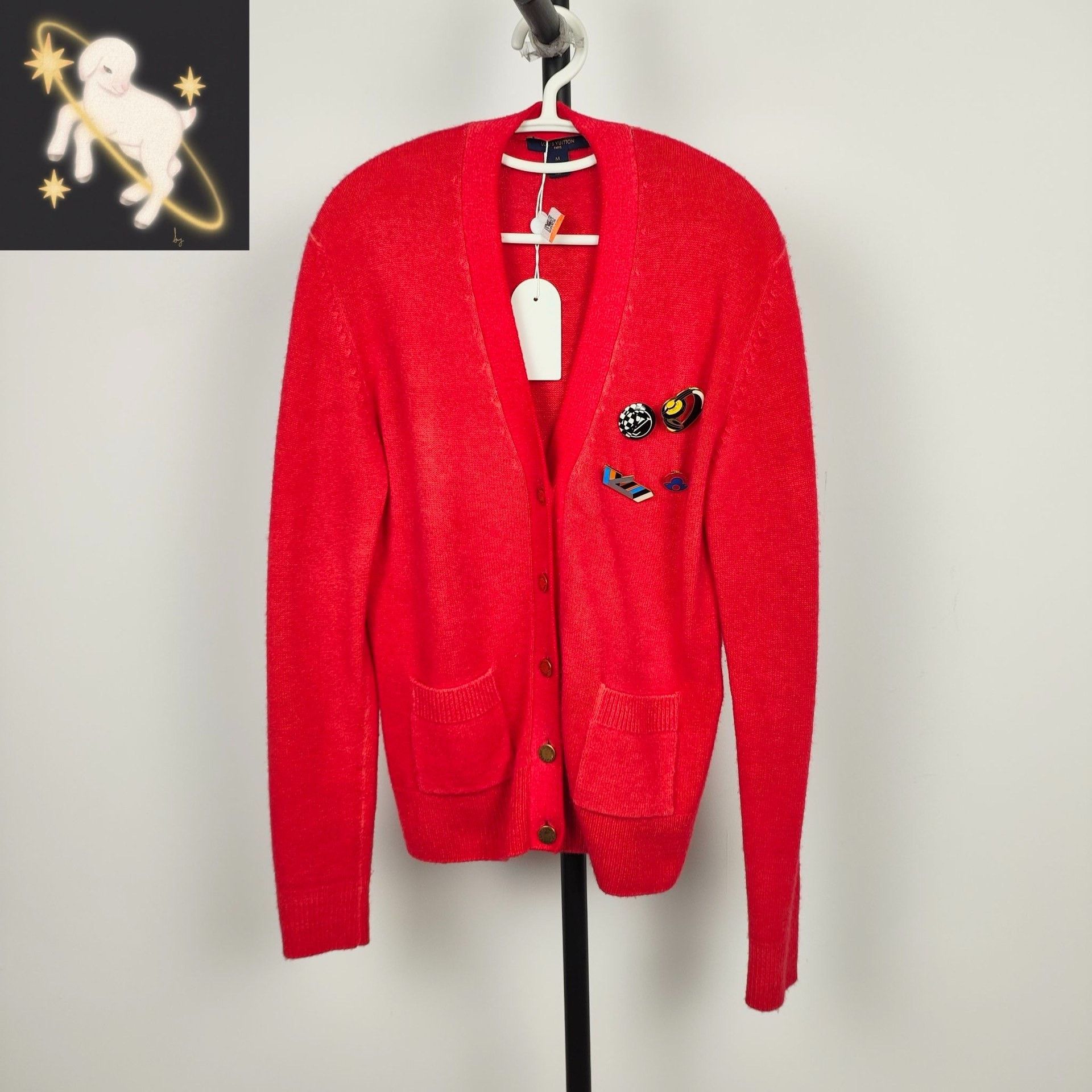 Louis Vuitton Louis Vuitton Red Sweater M Women Size ONE SIZE - 1 Thumbnail