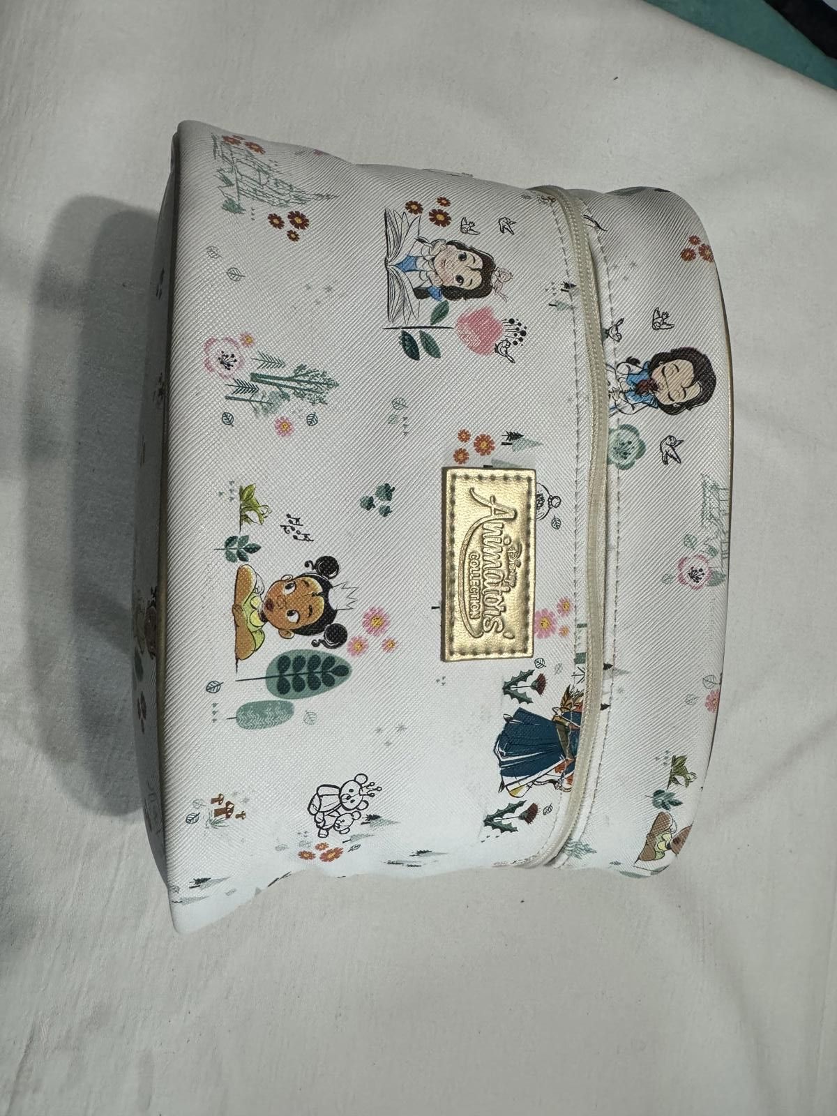 Disney Disney Princesses Cosmetic Bag with Unique Character Designs Size ONE SIZE - 1 Thumbnail