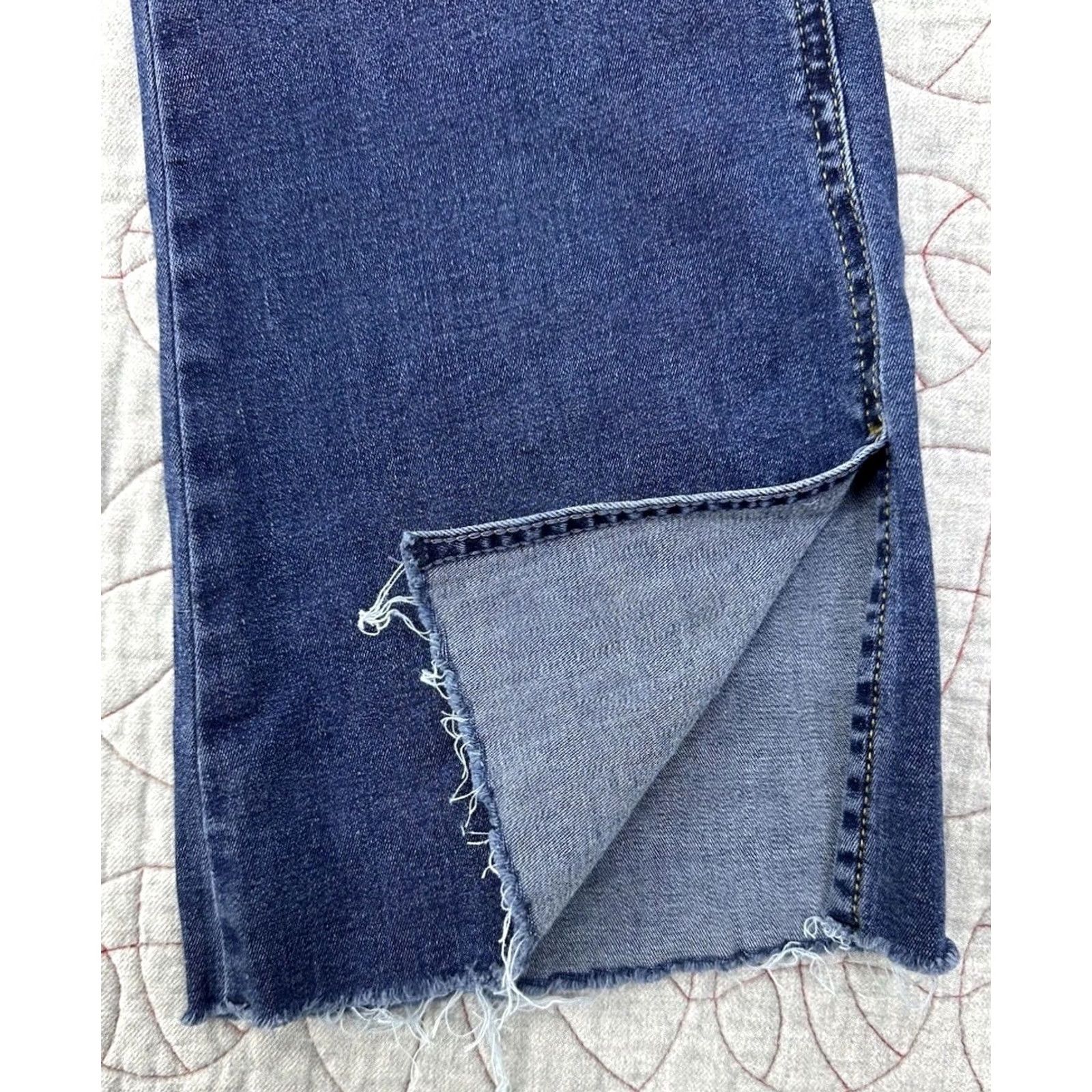 7 For All Mankind 7 For All Mankind Tailorless Bair Duchess With Side Slit Jeans / Sz 28 - Blue Denim, Bootcut, 5-Pocket, High Rise, Dark Wash, Regular Fit Size 28" / US 6 / IT 42 - 6 Thumbnail