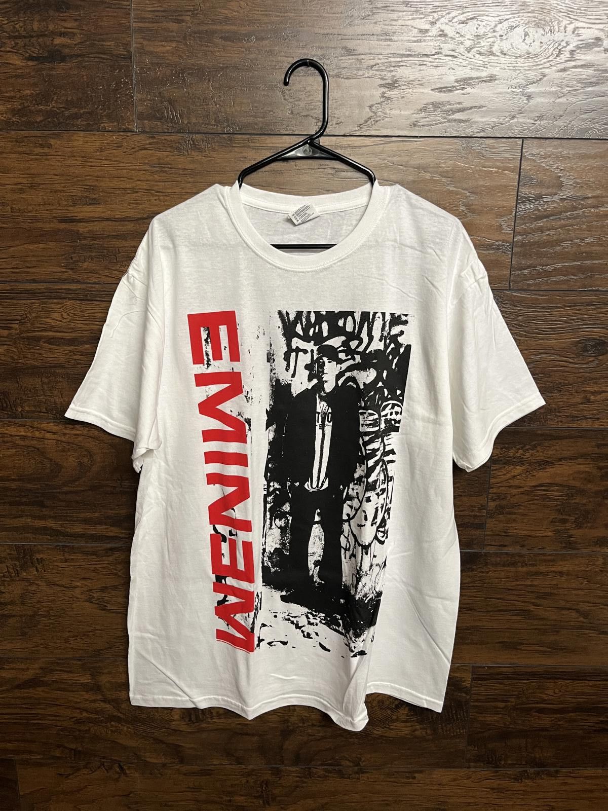 Eminem Lollapalooza 2011 T-shirt - Eminem Graffiti Shirt -XL
