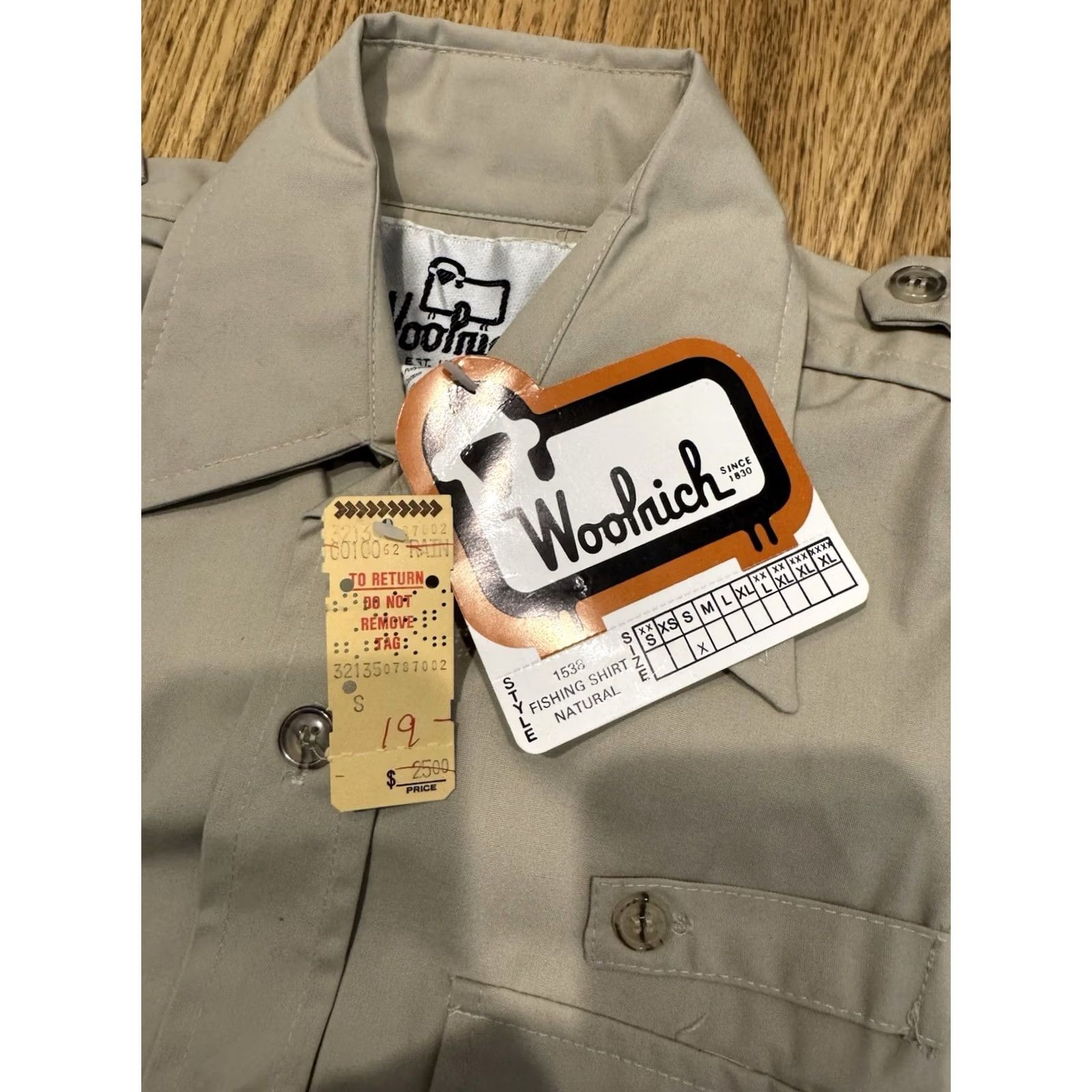 Vintage VINTAGE Woolrich Button-Up Shirt Men’s Small Safari Pockets NOS 90s Outdoor Beige Cotton Polyester Cotton Blend Regular Men's Shirt Size US S / EU 44-46 / 1 - 3 Thumbnail