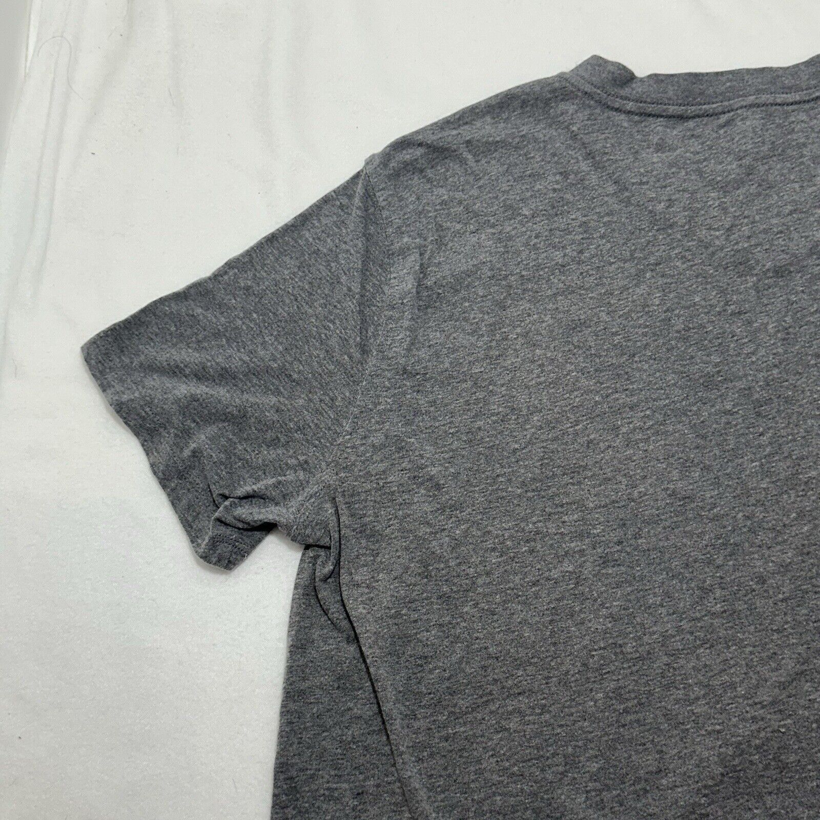 Old Navy Old Navy Medium Soft Washed Charcoal Gray V-Neck T Shirt Size US M / EU 48-50 / 2 - 12 Thumbnail