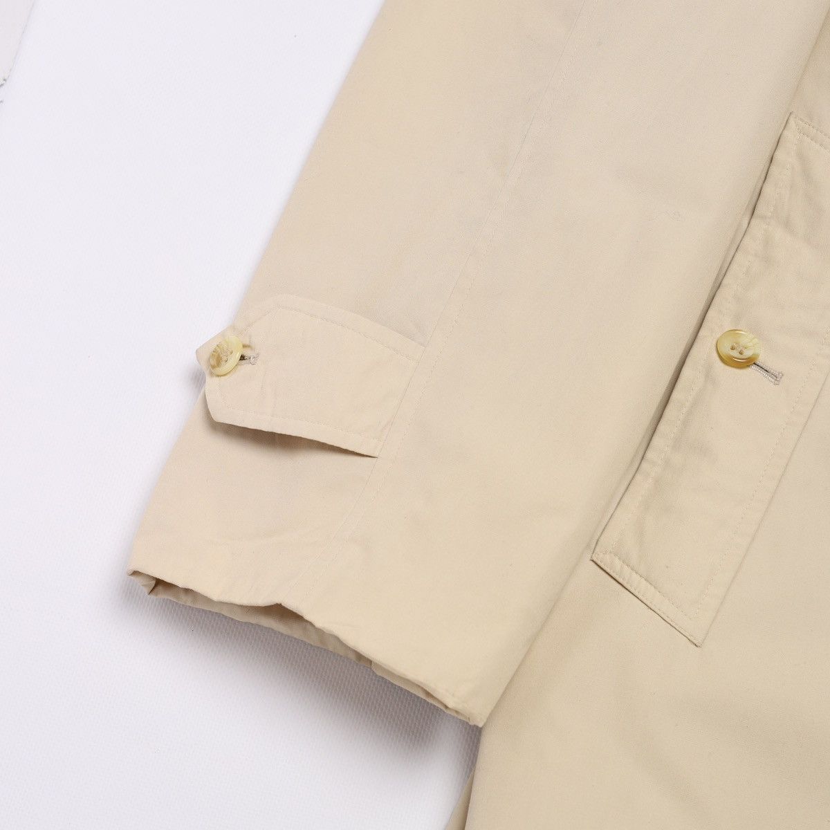Burberry Burberry Vintage Beige Trench Coat 52 size Jacket Size US L / EU 52-54 / 3 - 6 Thumbnail