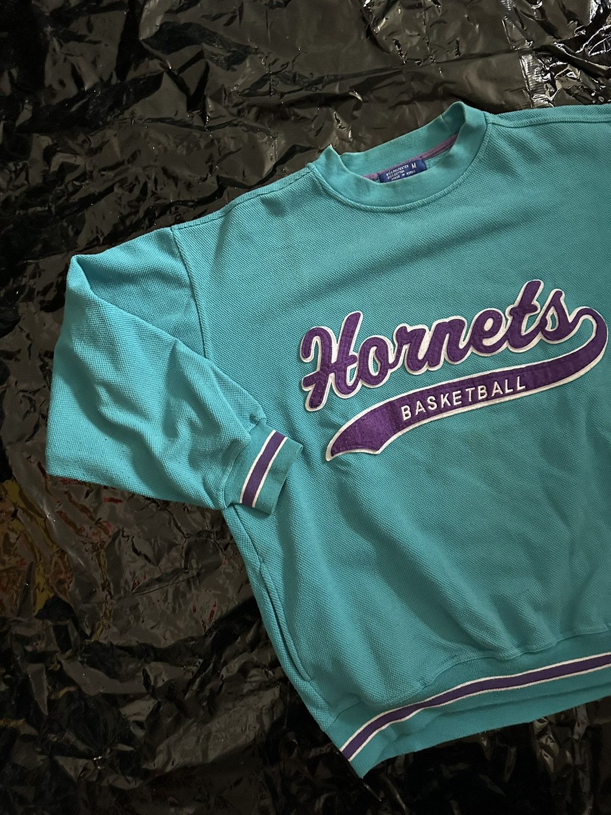 Starter Hoodie Pullover Charlotte Hornets Size M NBA Vintage