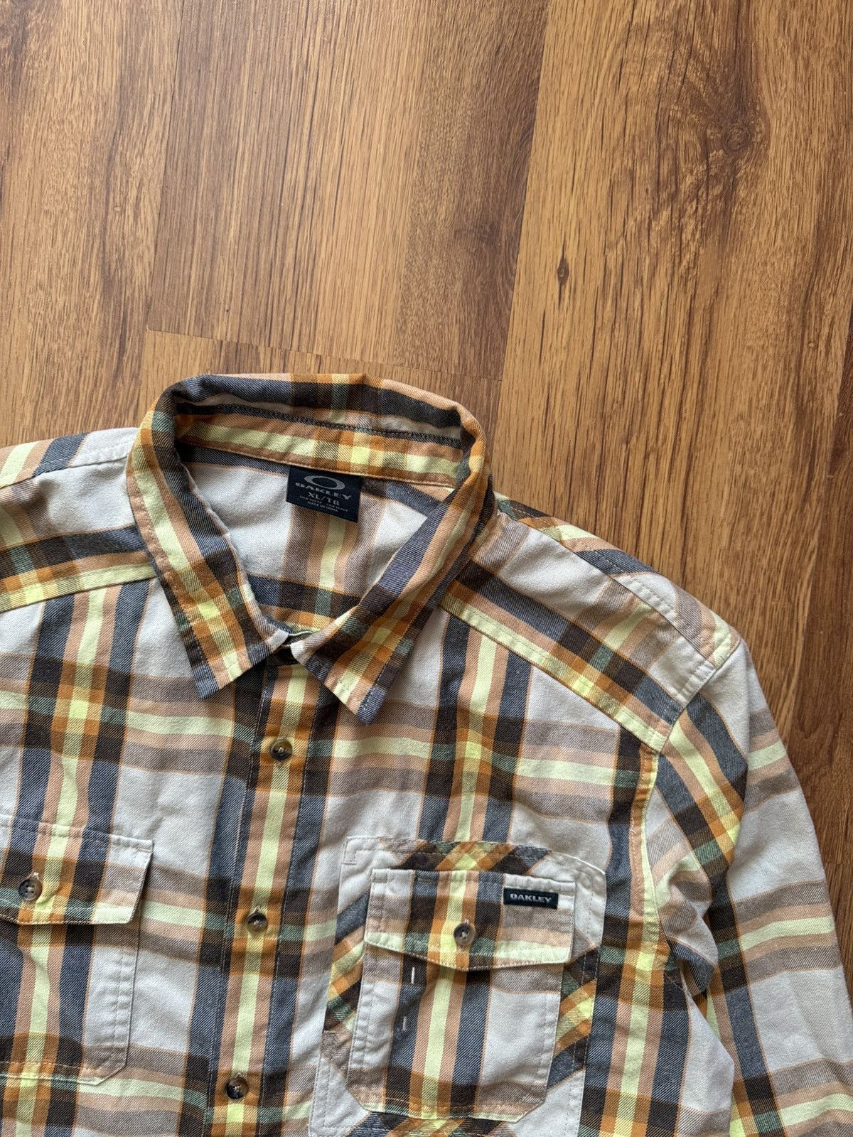 Oakley Vintage Y2K Oakley Button Up Size US XL / EU 56 / 4 - 2 Thumbnail