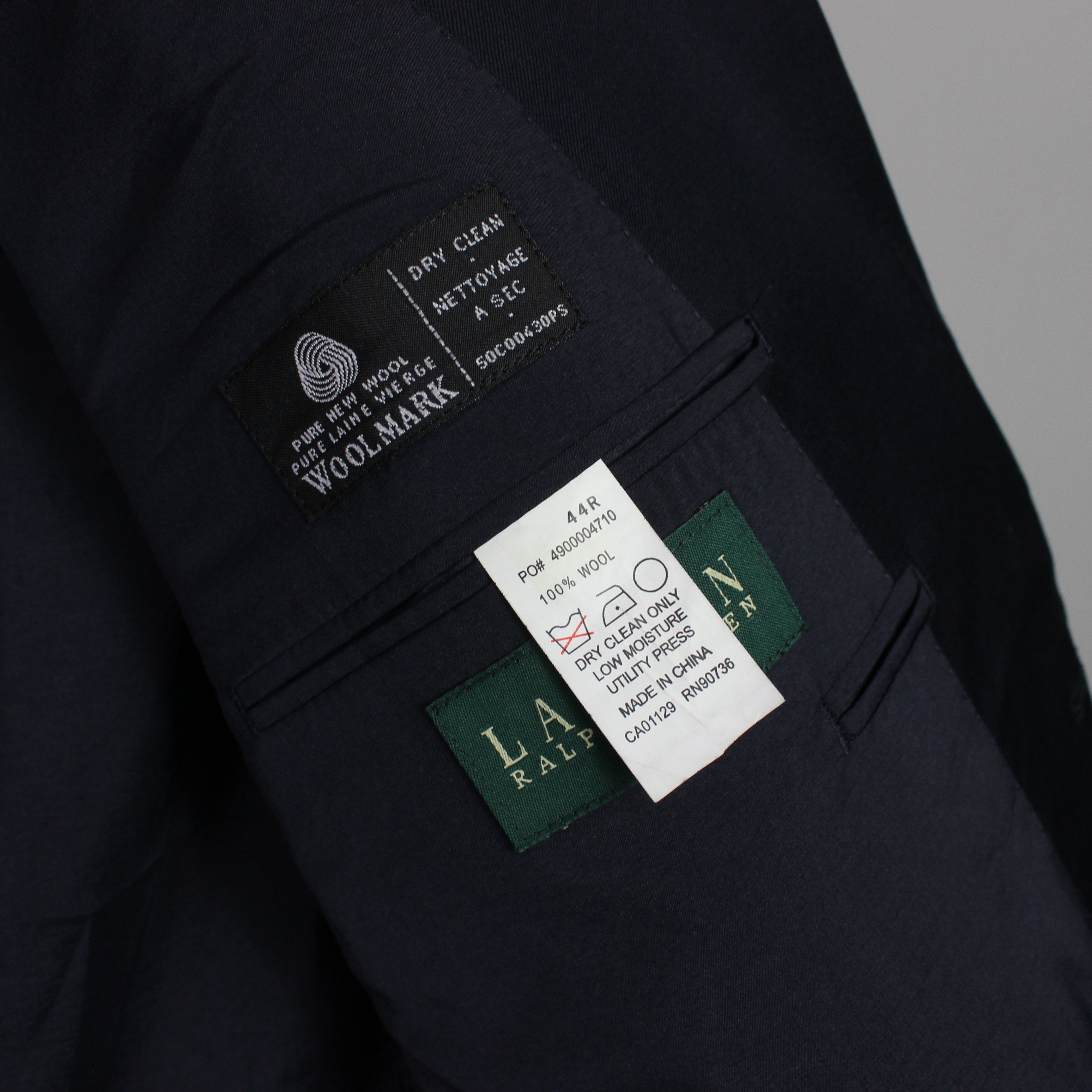 Polo Ralph Lauren Ralph lauren blazer navy blue wool 44R 54 Gold Buttons Size 44R - 4 Thumbnail