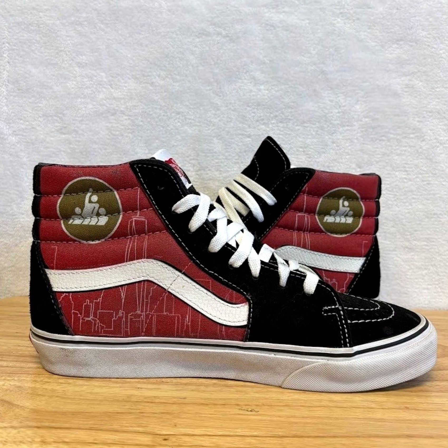 Vans Vans SK8-Hi Black Red High Top Sneaker Colgate 2021 Award Winner Mens Size 8.5 Size US M / EU 48-50 / 2 - 6 Thumbnail