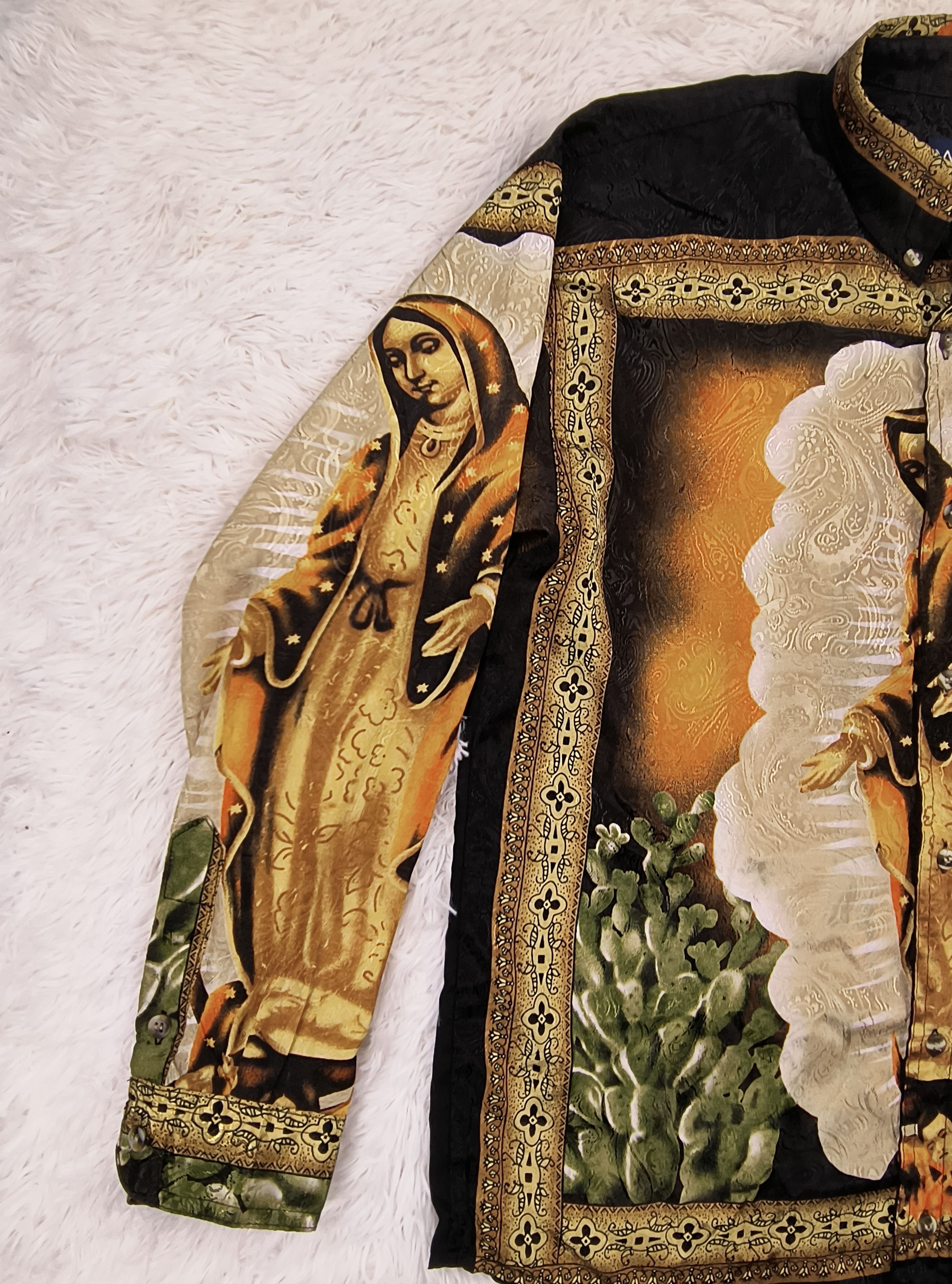 Mexican Threads Vintage virgin lady Guadalupe 90s button up LS shirt Size US L / EU 52-54 / 3 - 5 Thumbnail