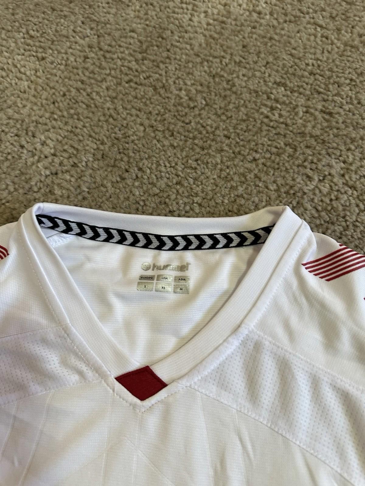 Hummel Hummel Braga 2019-20 Third Football Shirt Soccer Jersey Sz S Size US S / EU 44-46 / 1 - 5 Thumbnail