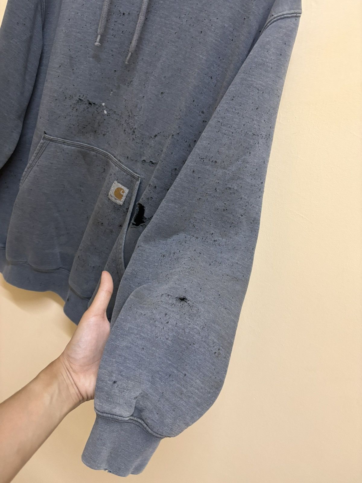 Carhartt Vintage Carhartt Hoodie Damaged Trashed Sun Faded Distressed Size US L / EU 52-54 / 3 - 13 Thumbnail