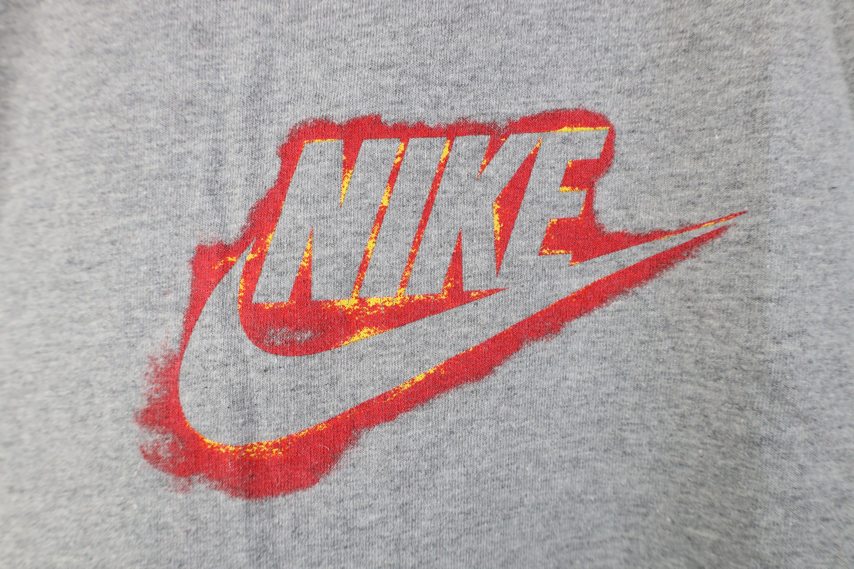 Nike Vintage Nike Swoosh Graffiti Stencil Short Sleeve T-Shirt Size US XL / EU 56 / 4 - 5 Thumbnail