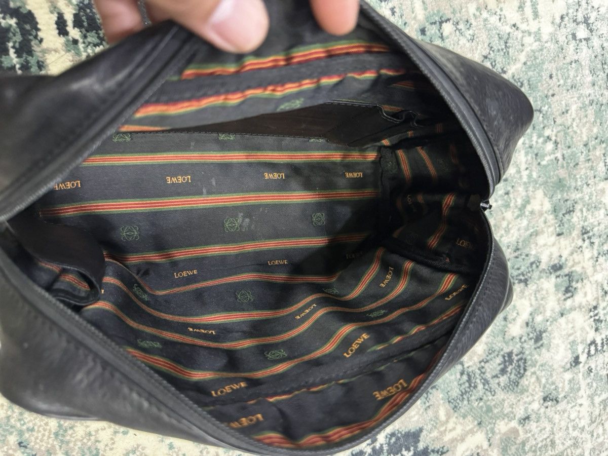 Loewe VINTAGE LOEWE FULL LEATHER CLUTCH BAG Size ONE SIZE - 11 Thumbnail
