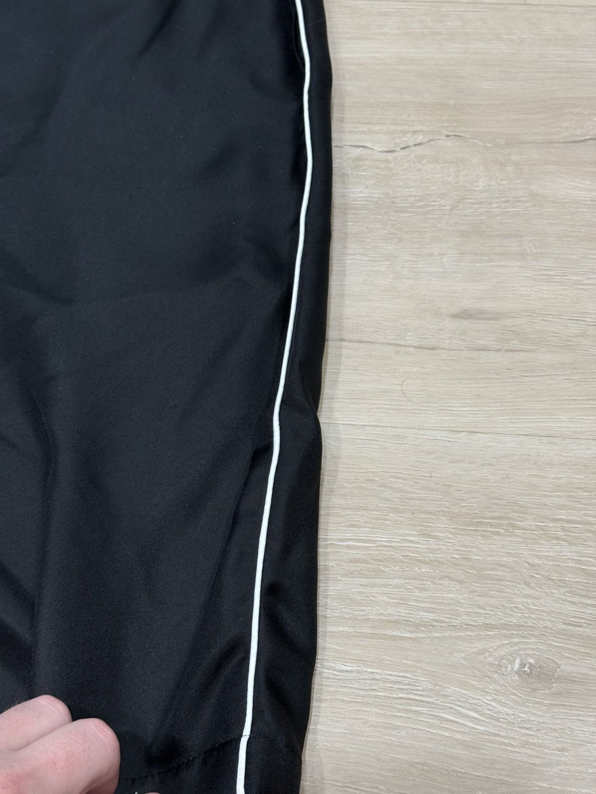 Burberry × Supreme Supreme Burberry Silk Shorts (1 of 8) Size US 34 / EU 50 - 5 Thumbnail