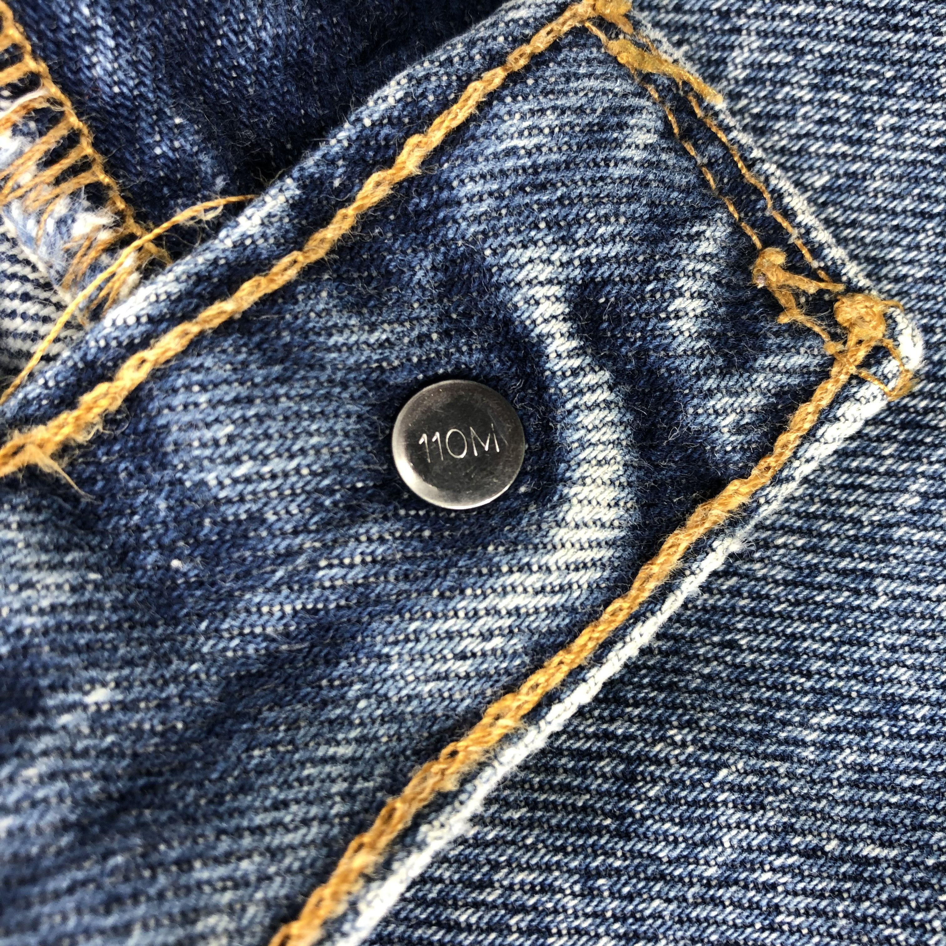 Levi's × Vintage Vintage Blue Wash Levis 550 Jeans-JM2977 Size US 35 - 11 Thumbnail