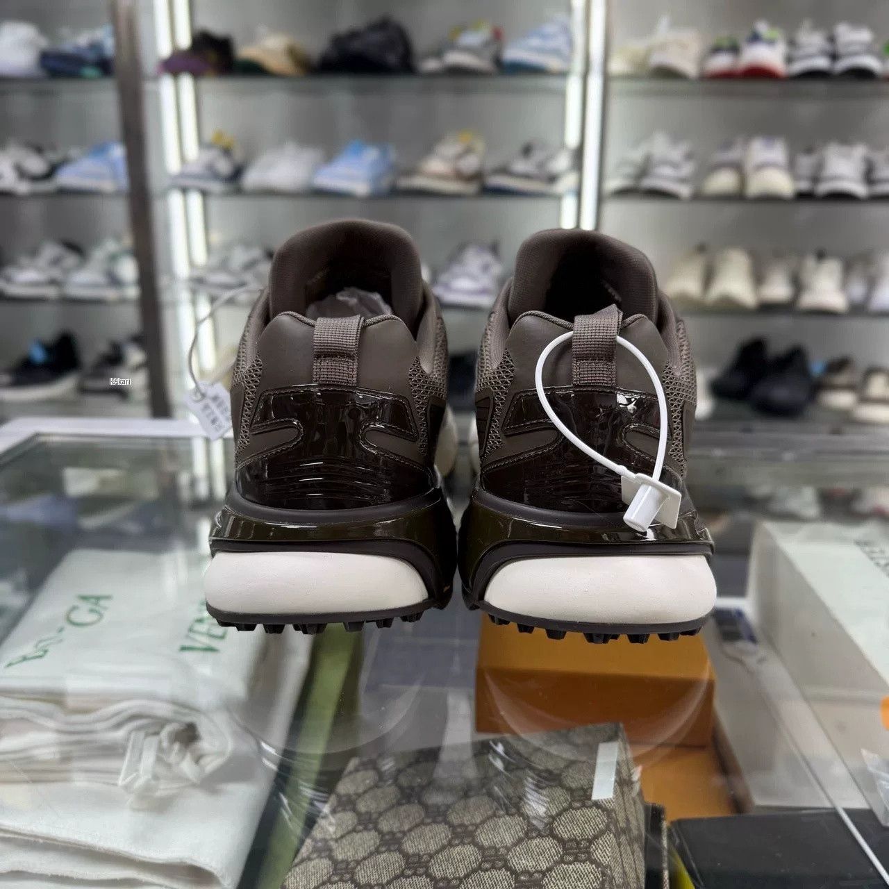 Louis Vuitton Louis Vuitton LV Runner SS25 Brown Sneakers Size US 10.5 / EU 43-44 - 6 Thumbnail