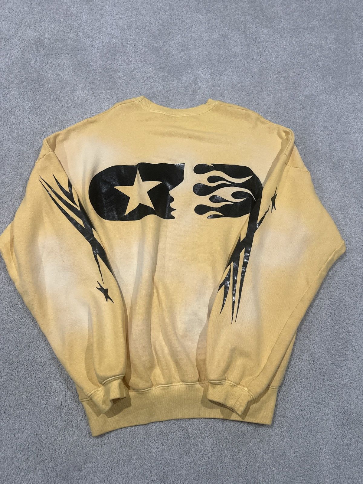 HELLSTAR Hellstar Sports Yellow Crewneck | Grailed